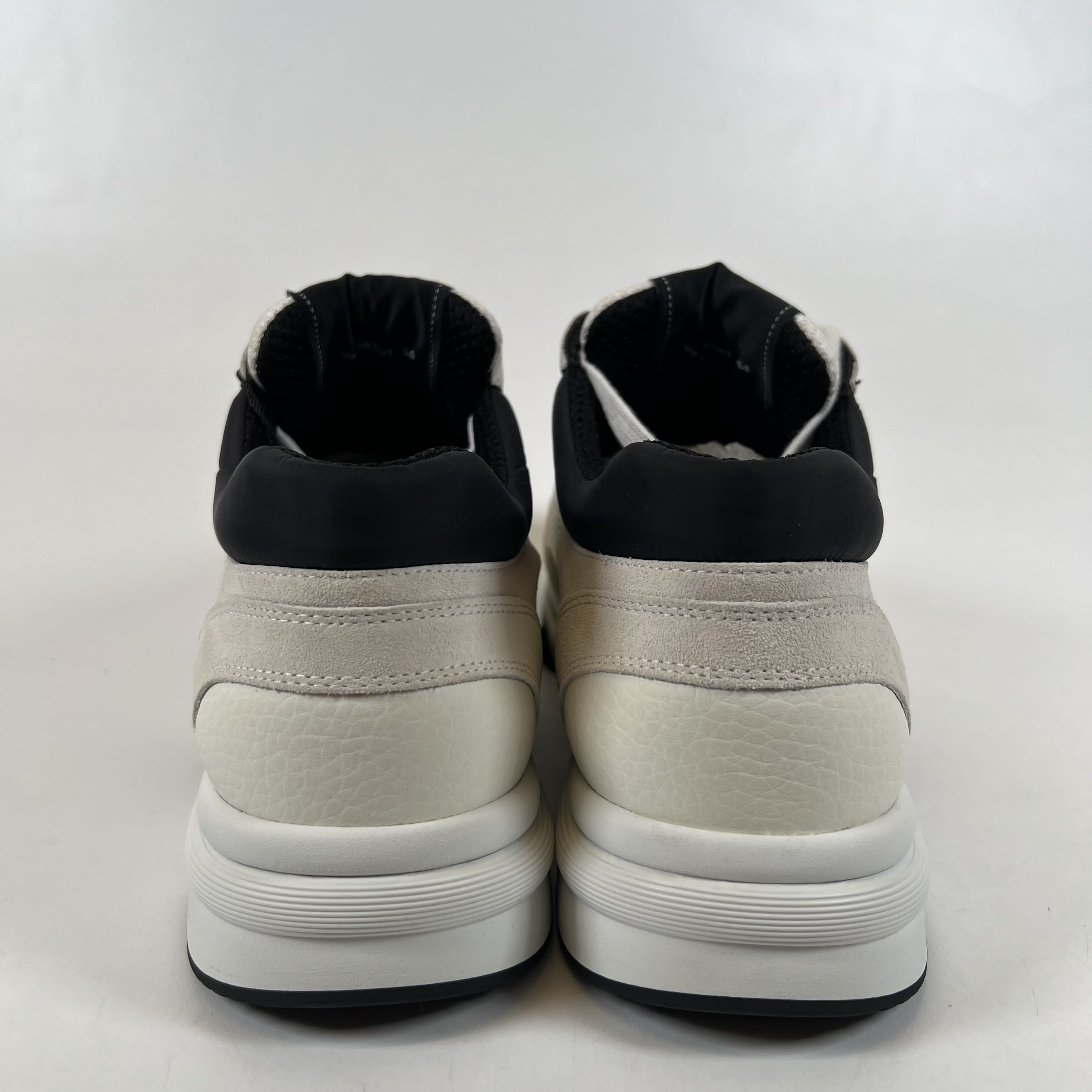 SP12988 Chanel Low Top Trainer Suede White Black (Women's)