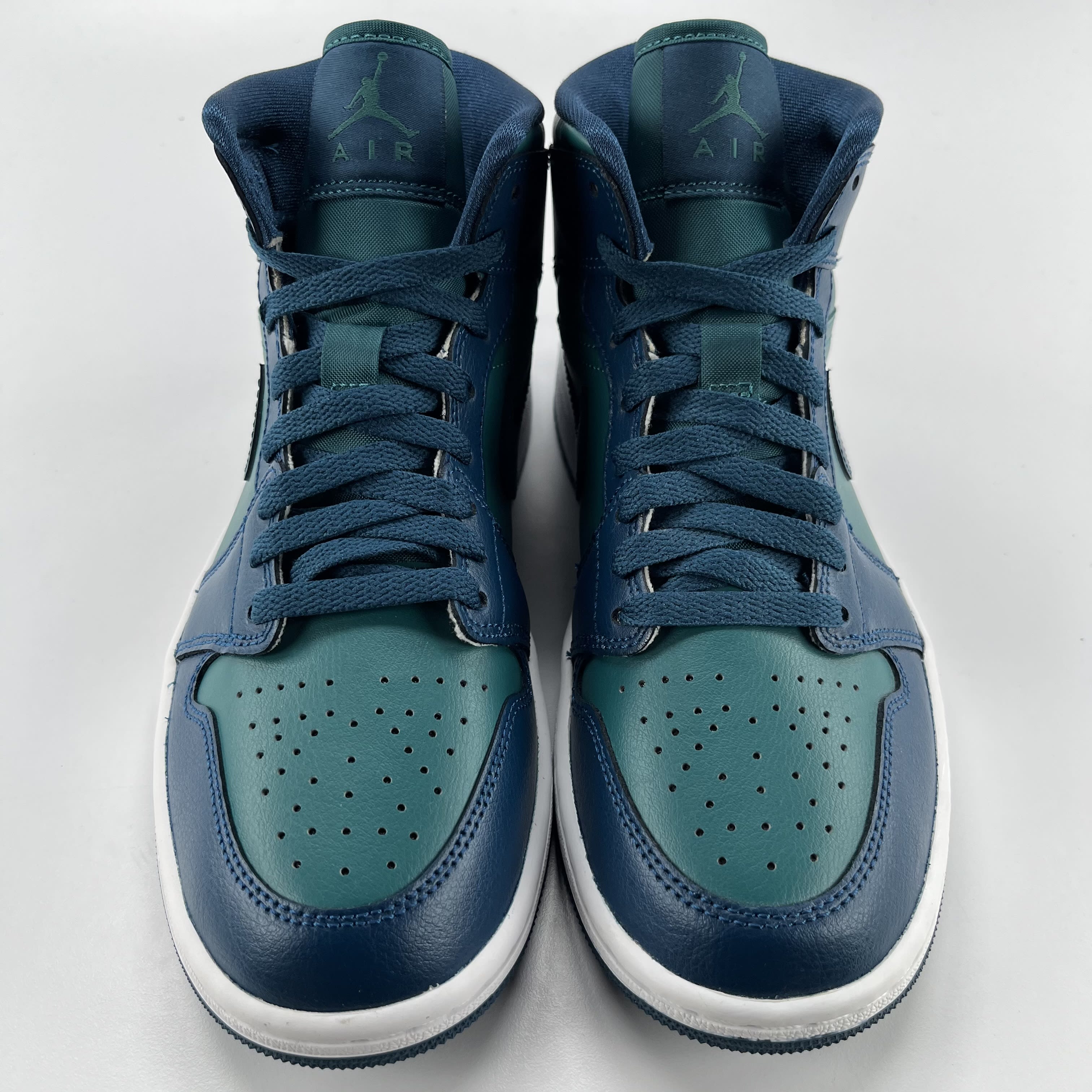 269301 Jordan 1 Mid Teal French Blue (Women's)