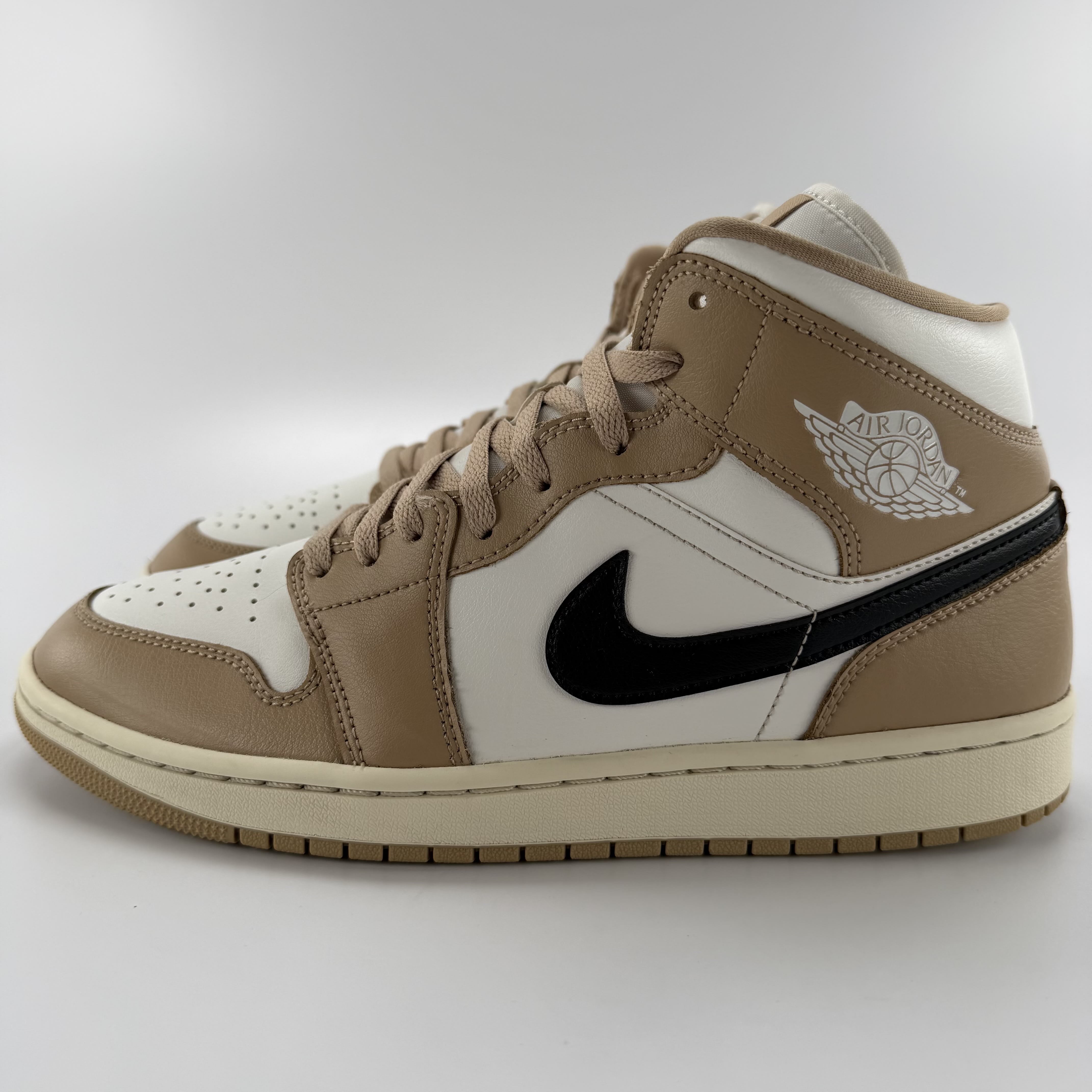 515003 Jordan 1 Mid SE Desert Sail (Women's)