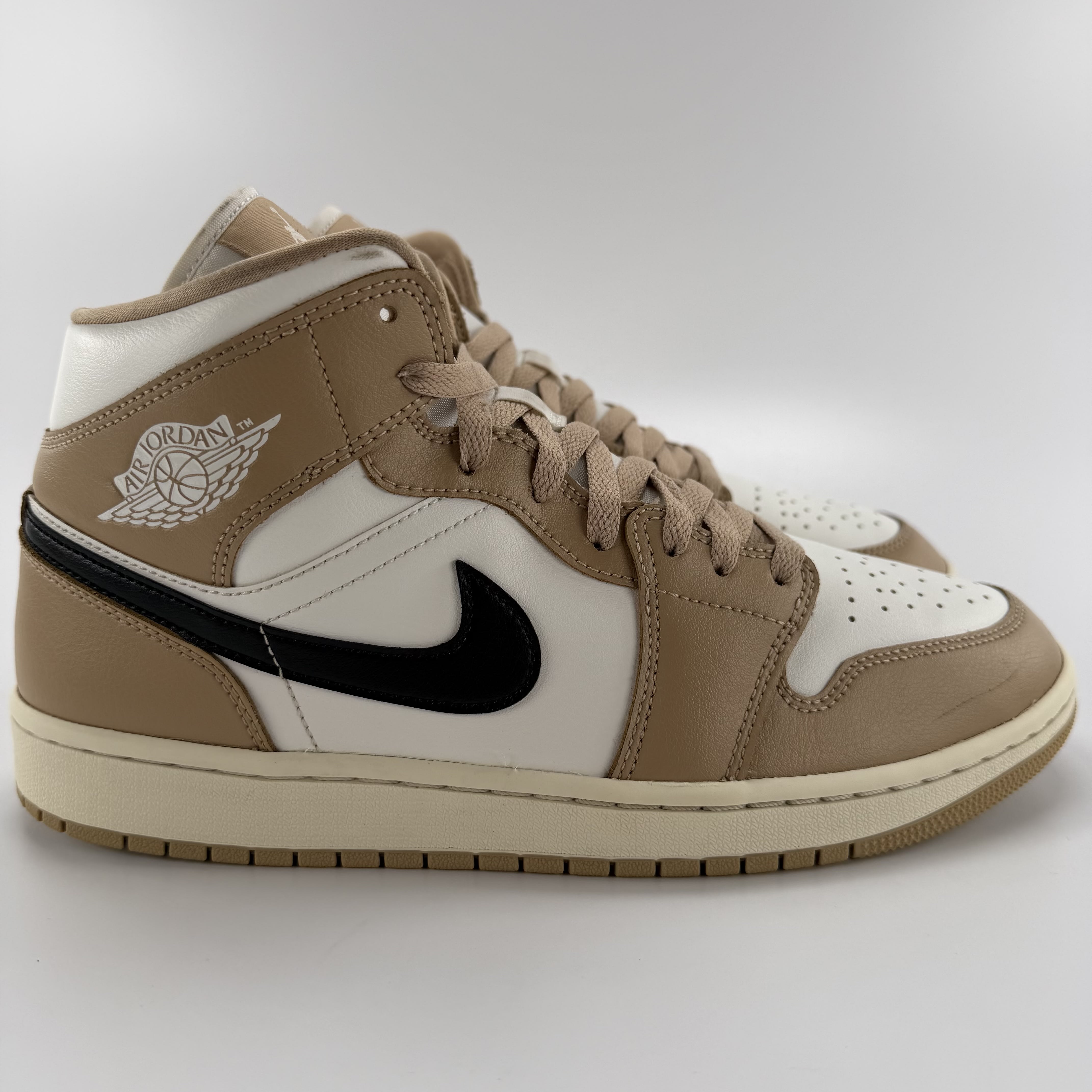 515003 Jordan 1 Mid SE Desert Sail (Women's)
