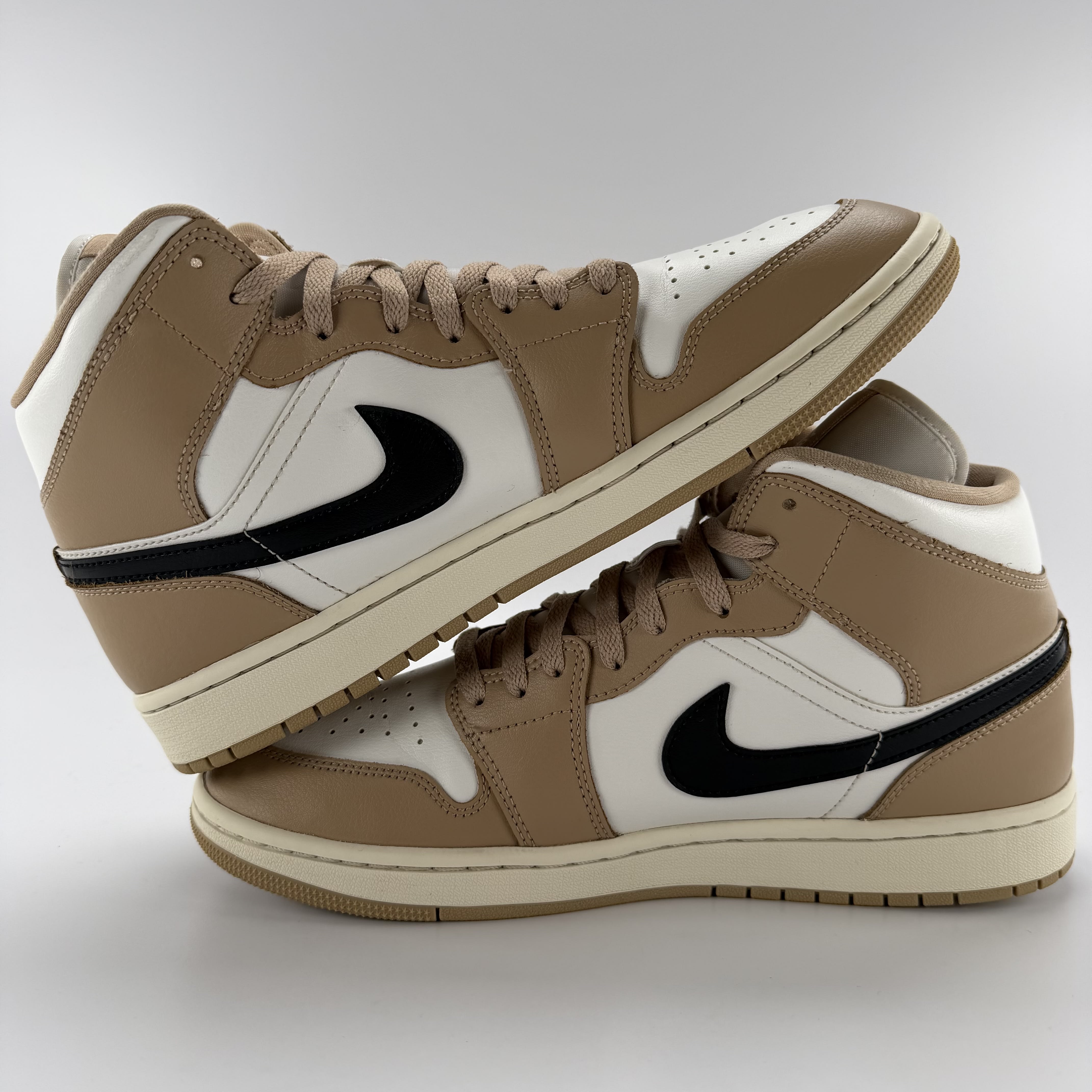 515003 Jordan 1 Mid SE Desert Sail (Women's)
