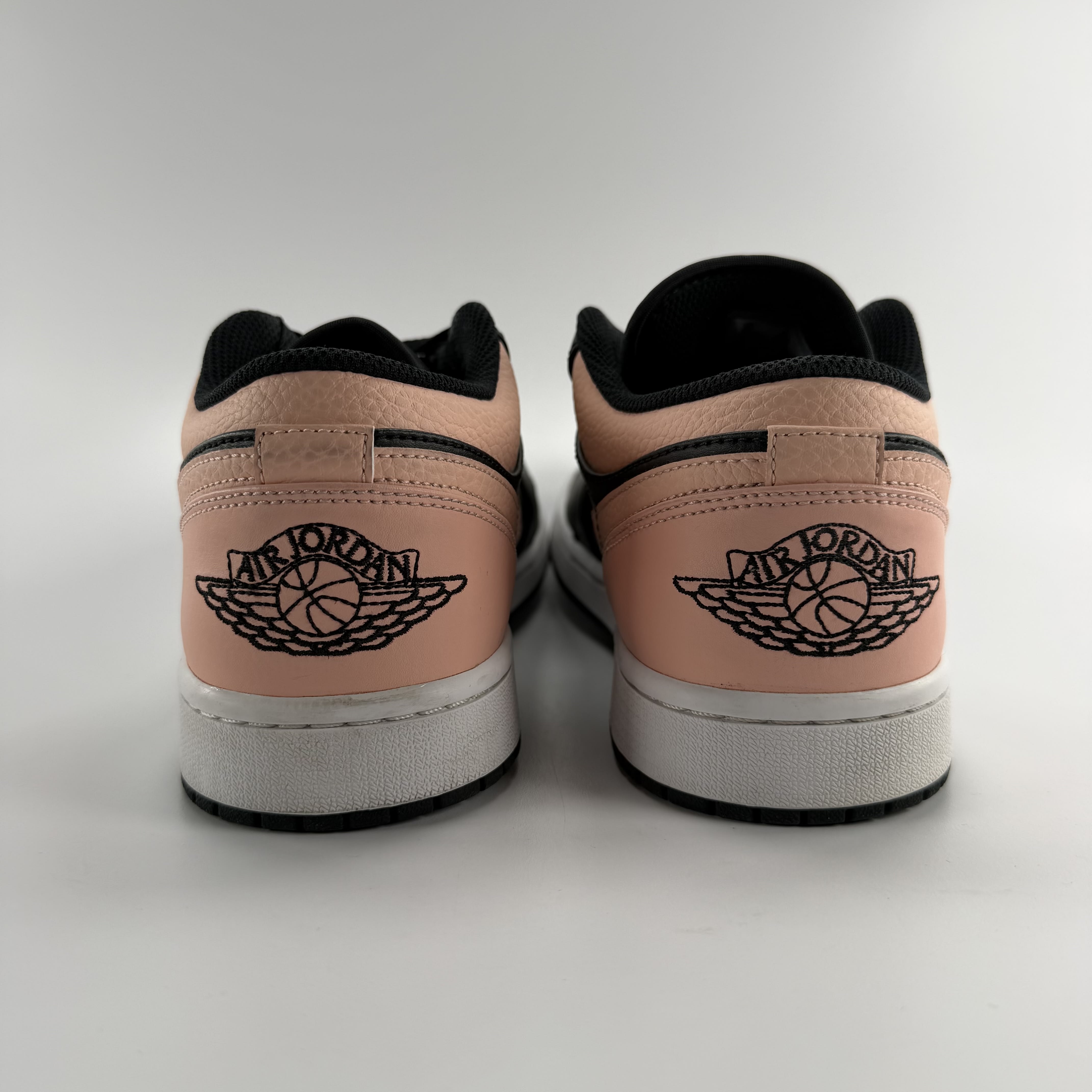 780696 Jordan 1 Low Crimson Tint