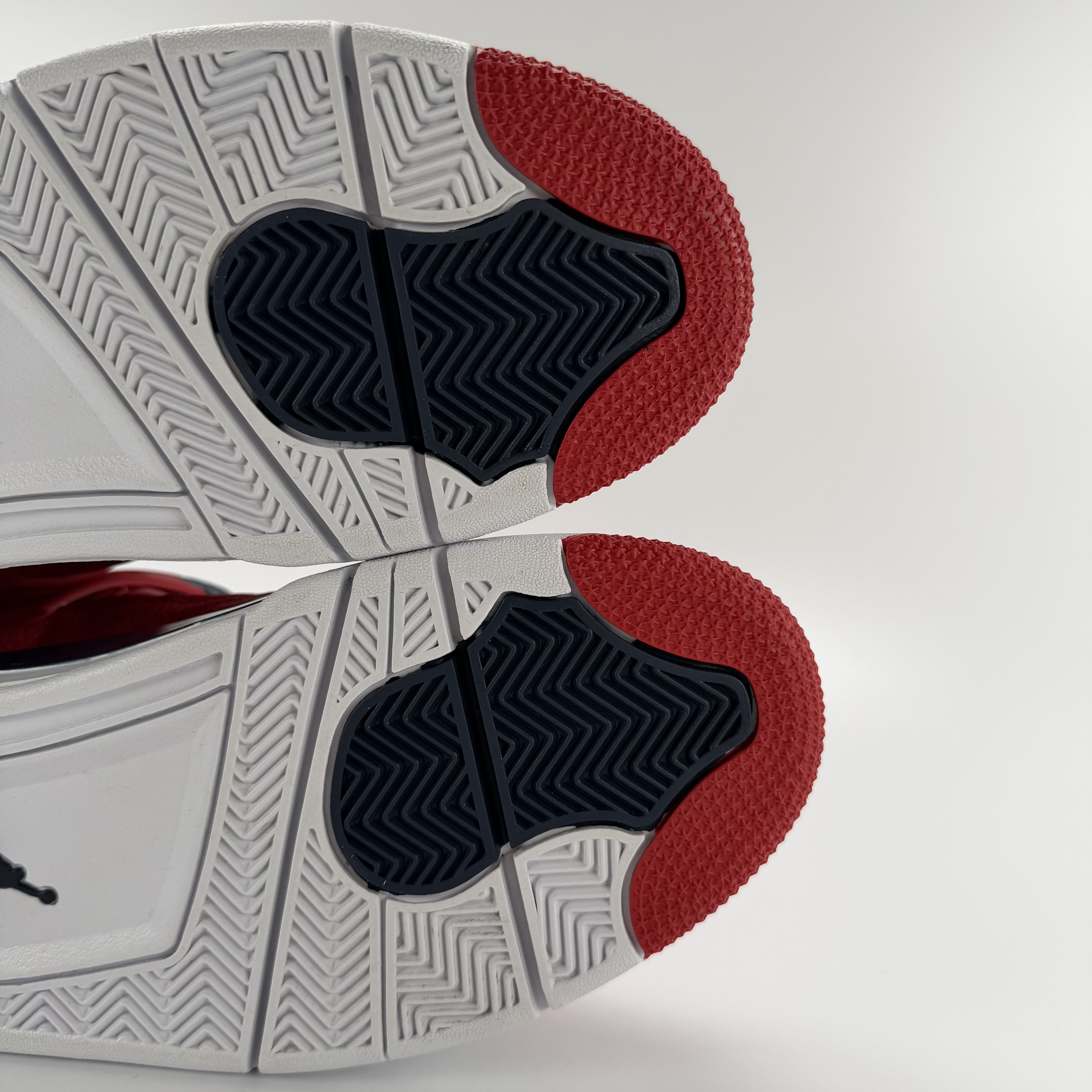 521348 Jordan 4 Retro FIBA (2019)