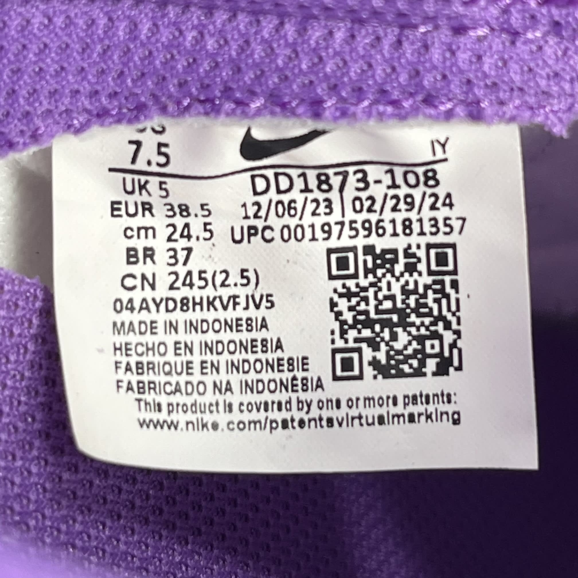437280 Nike Dunk Low Next Nature Black Raspberry (Women's)