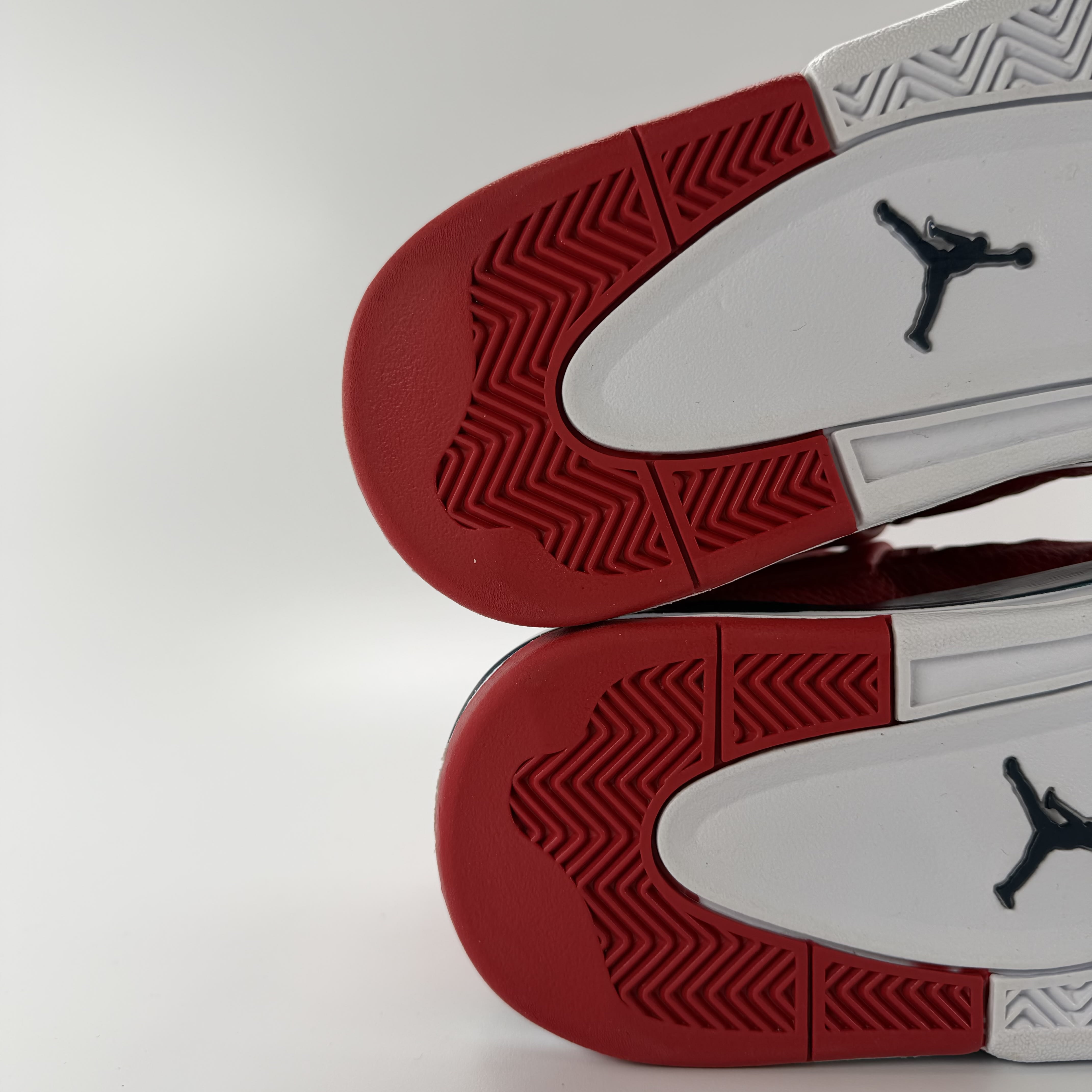 521348 Jordan 4 Retro FIBA (2019)