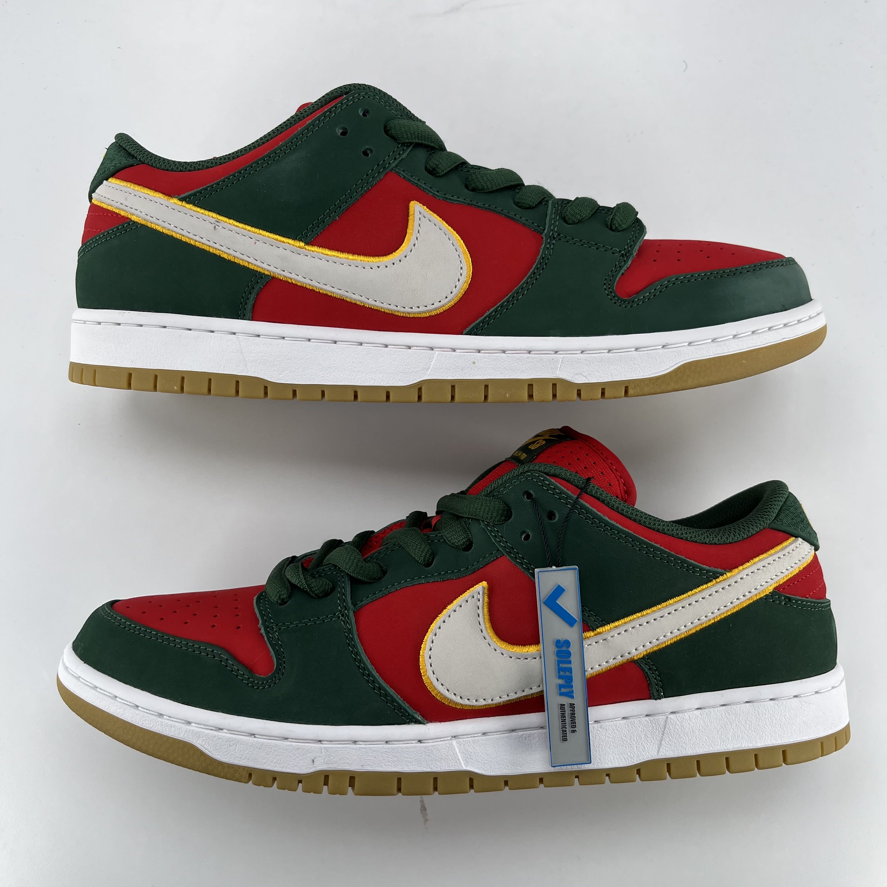 523648 Nike SB Dunk Low Pro PRM Seattle Supersonics