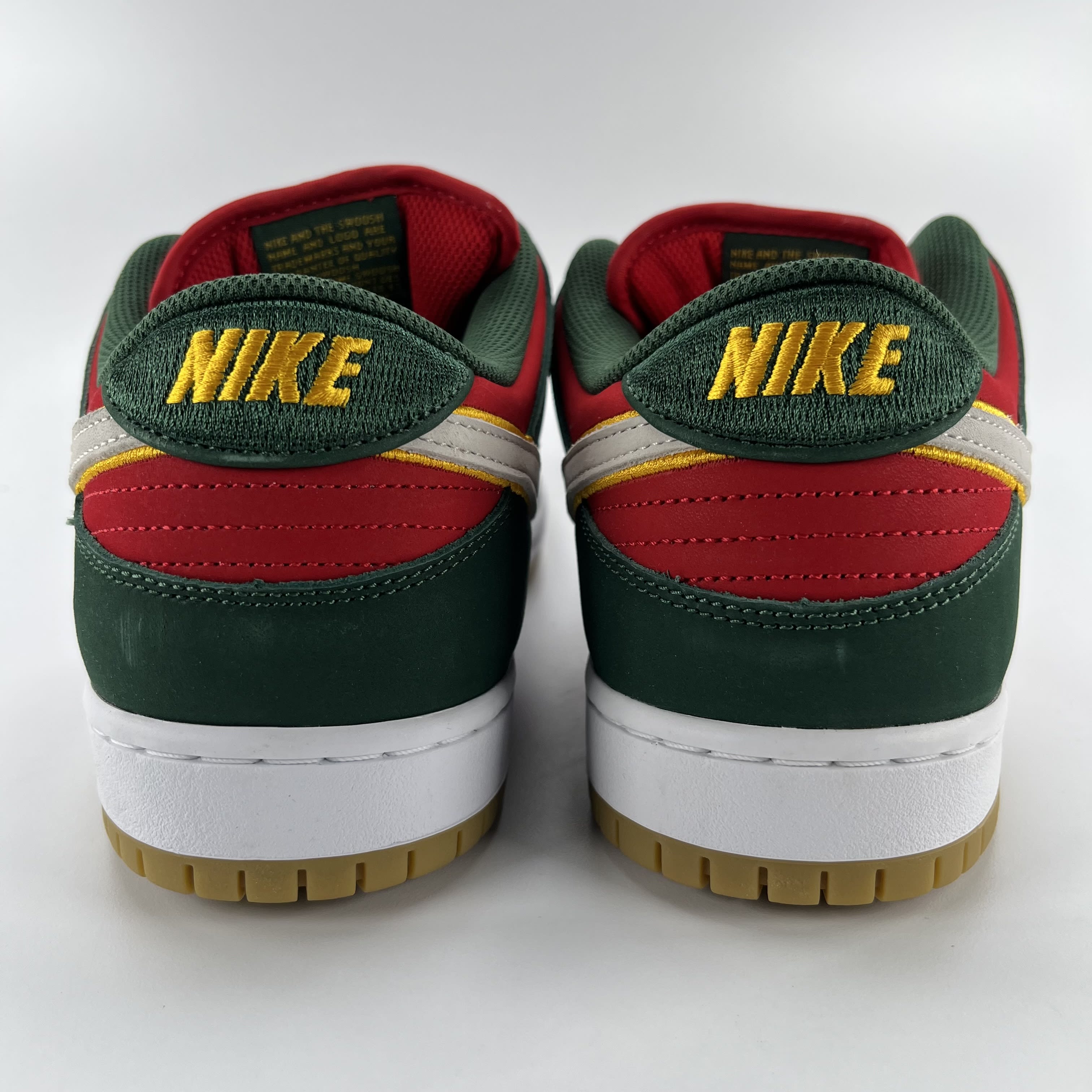 523648 Nike SB Dunk Low Pro PRM Seattle Supersonics