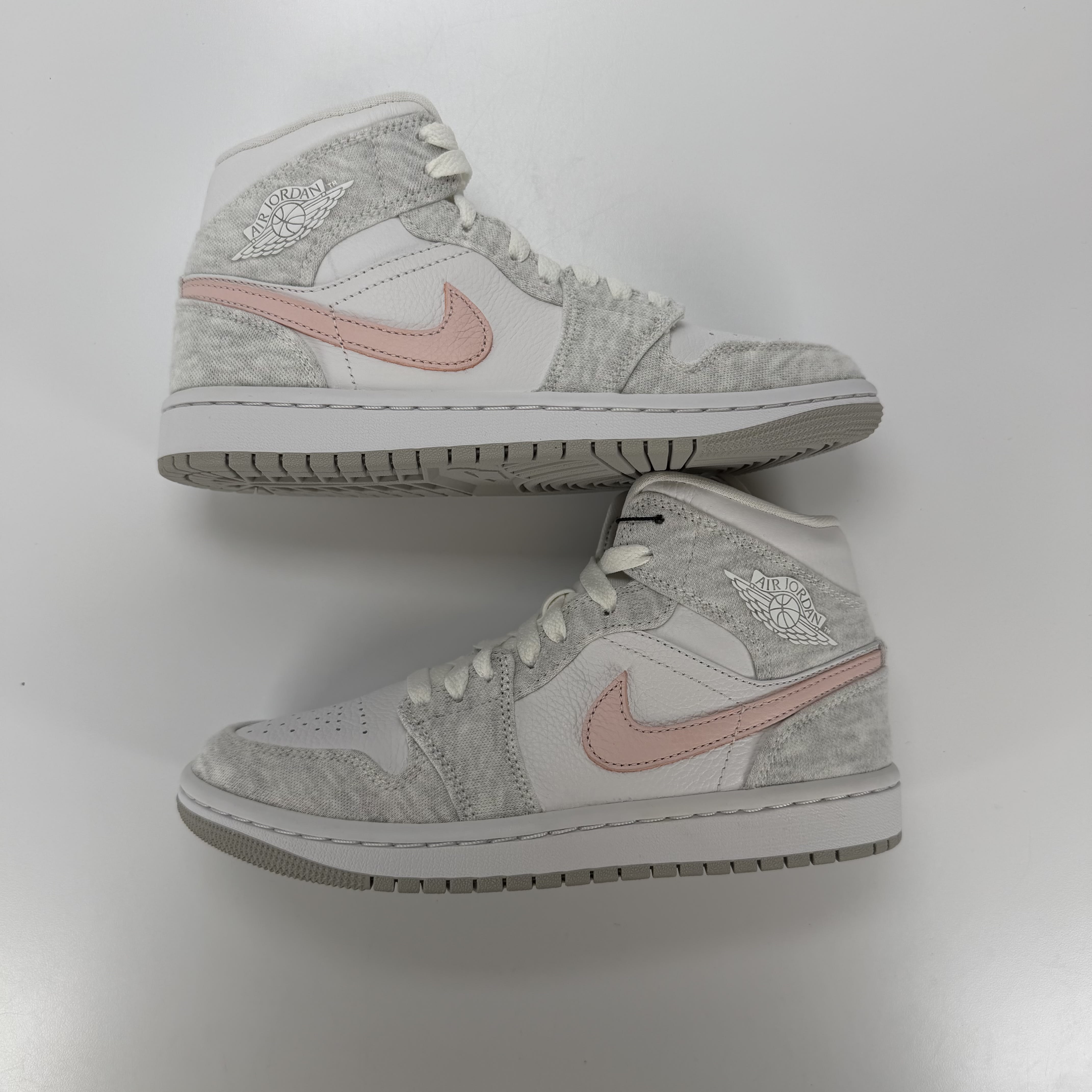 SP4751 Wmns Air Jordan 1 Mid SE 'Light Iron Ore'