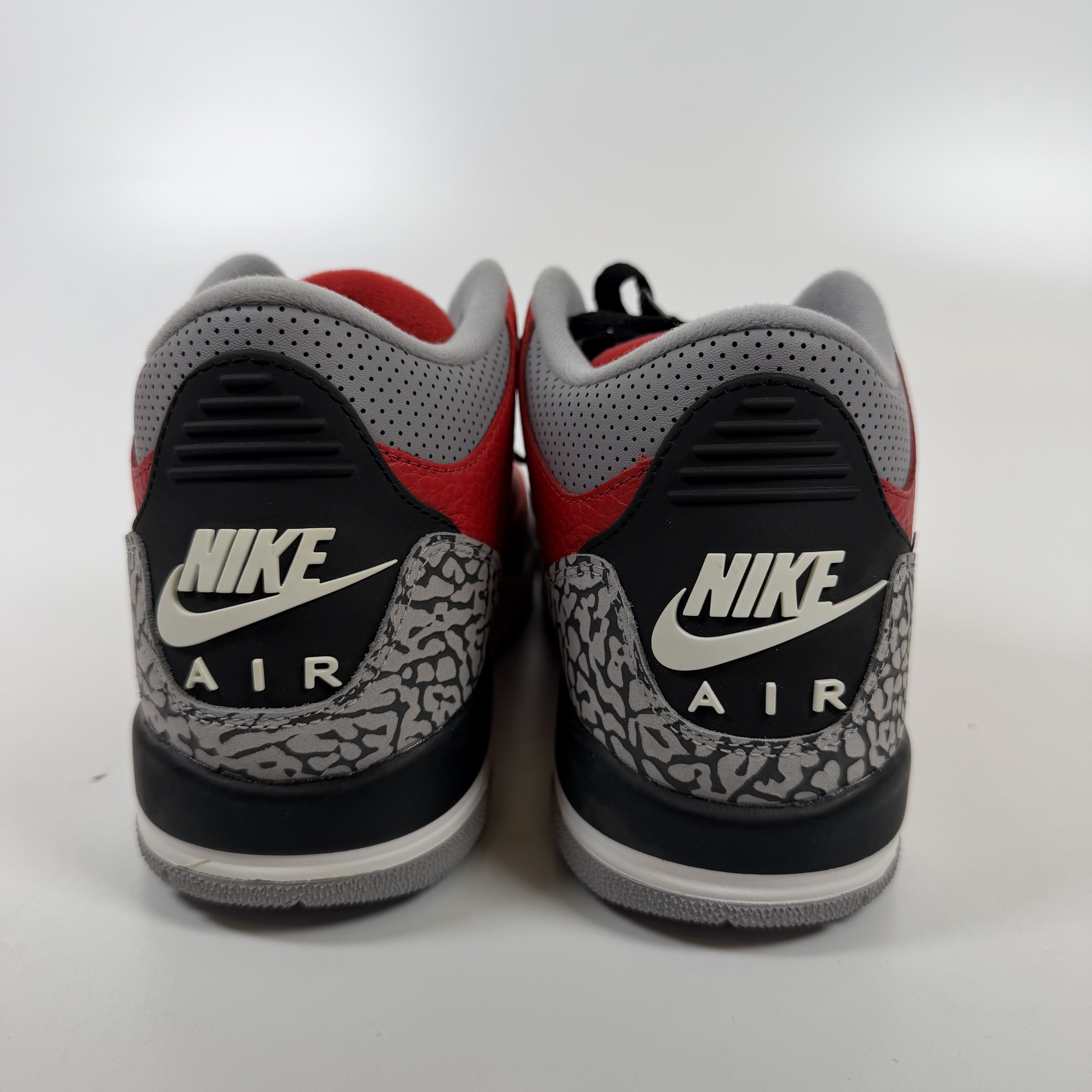 SP7415 Jordan 3 Retro SE Fire Red (GS)