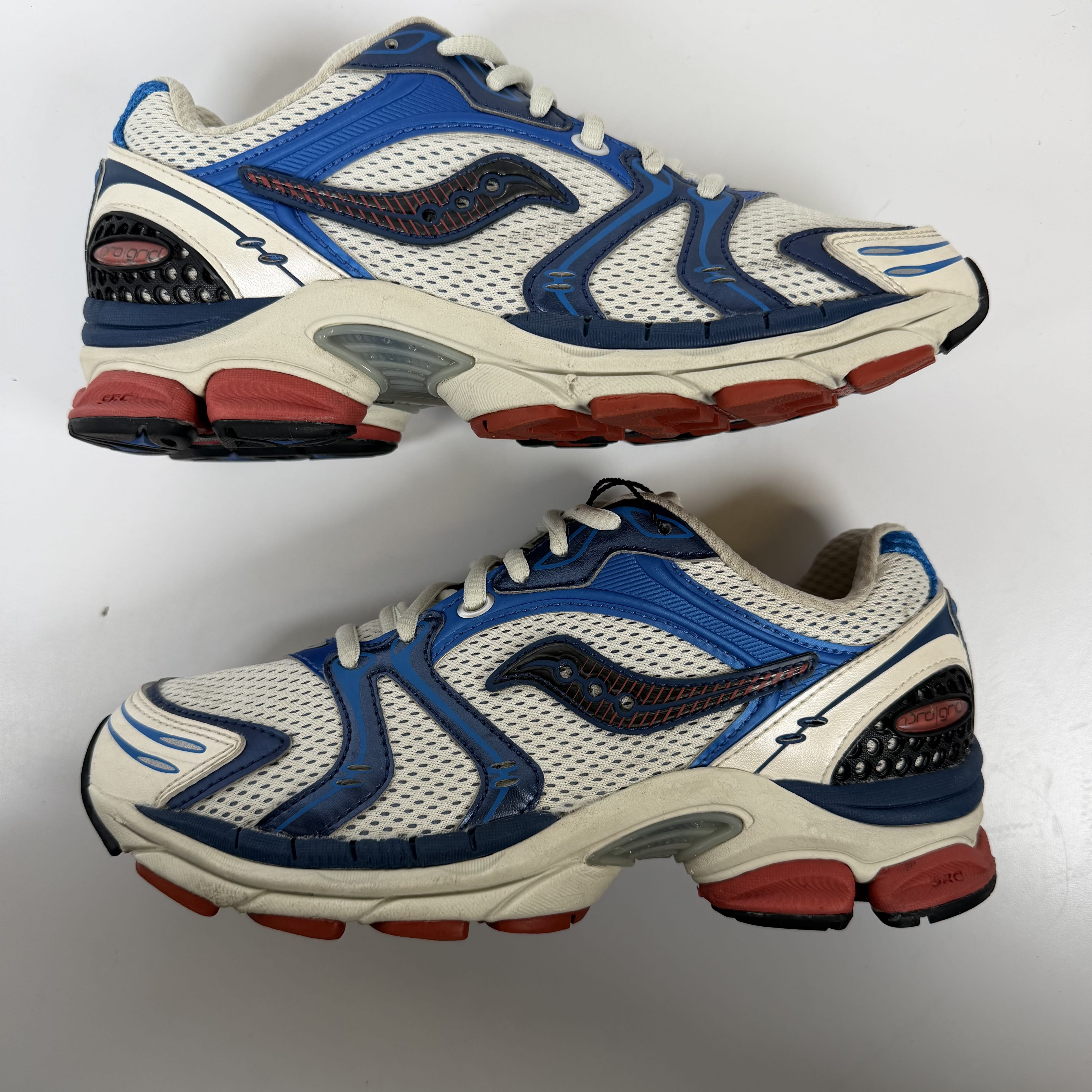 SP7071 Saucony Progrid Triumph 4 'Grey Royal Rust'