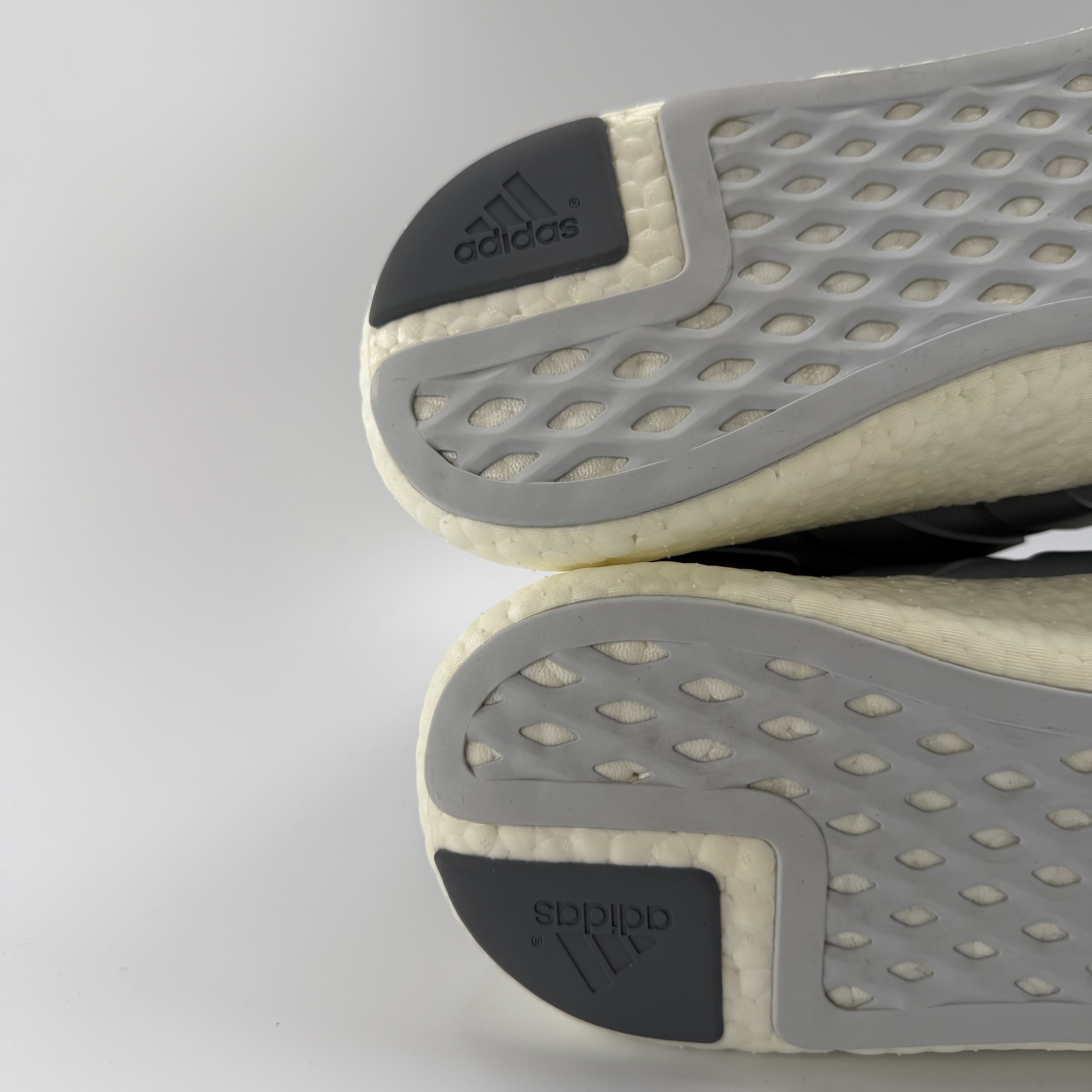 509628 Adidas PureBoost 'Tech Grey'