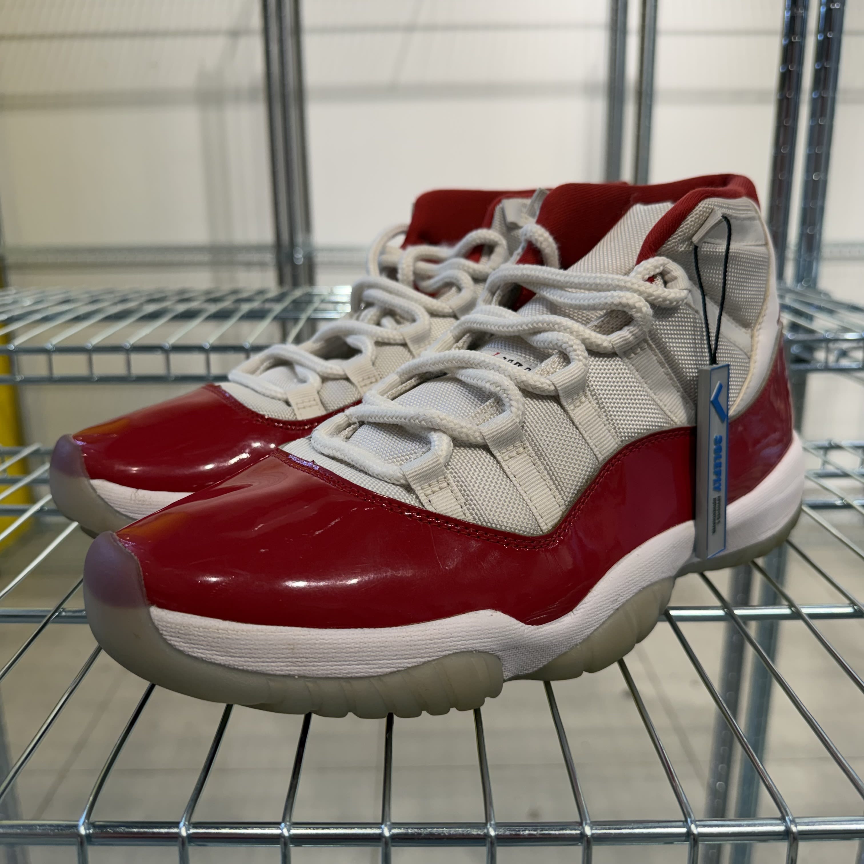 761682 Jordan 11 Retro Cherry (2022)