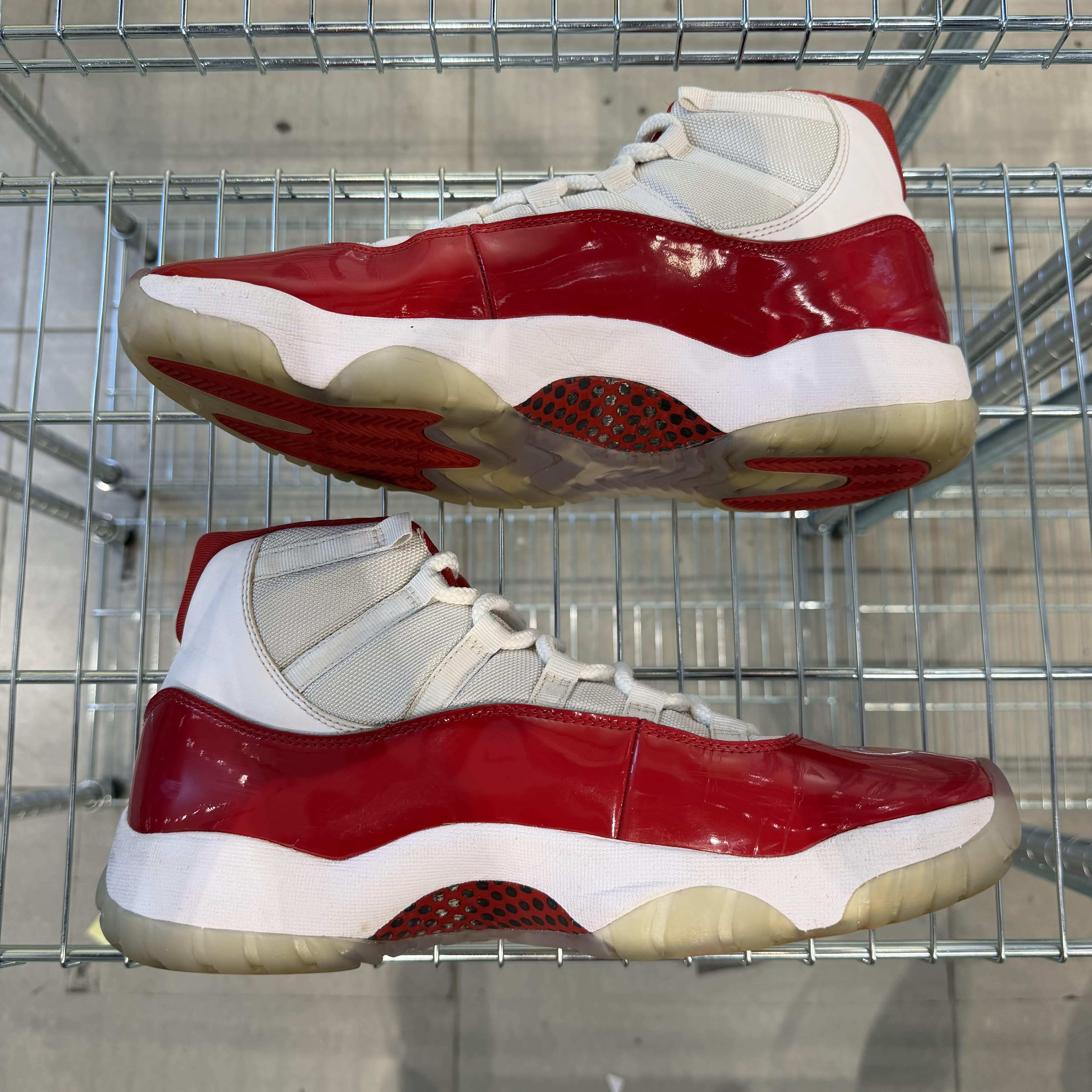 761682 Jordan 11 Retro Cherry (2022)