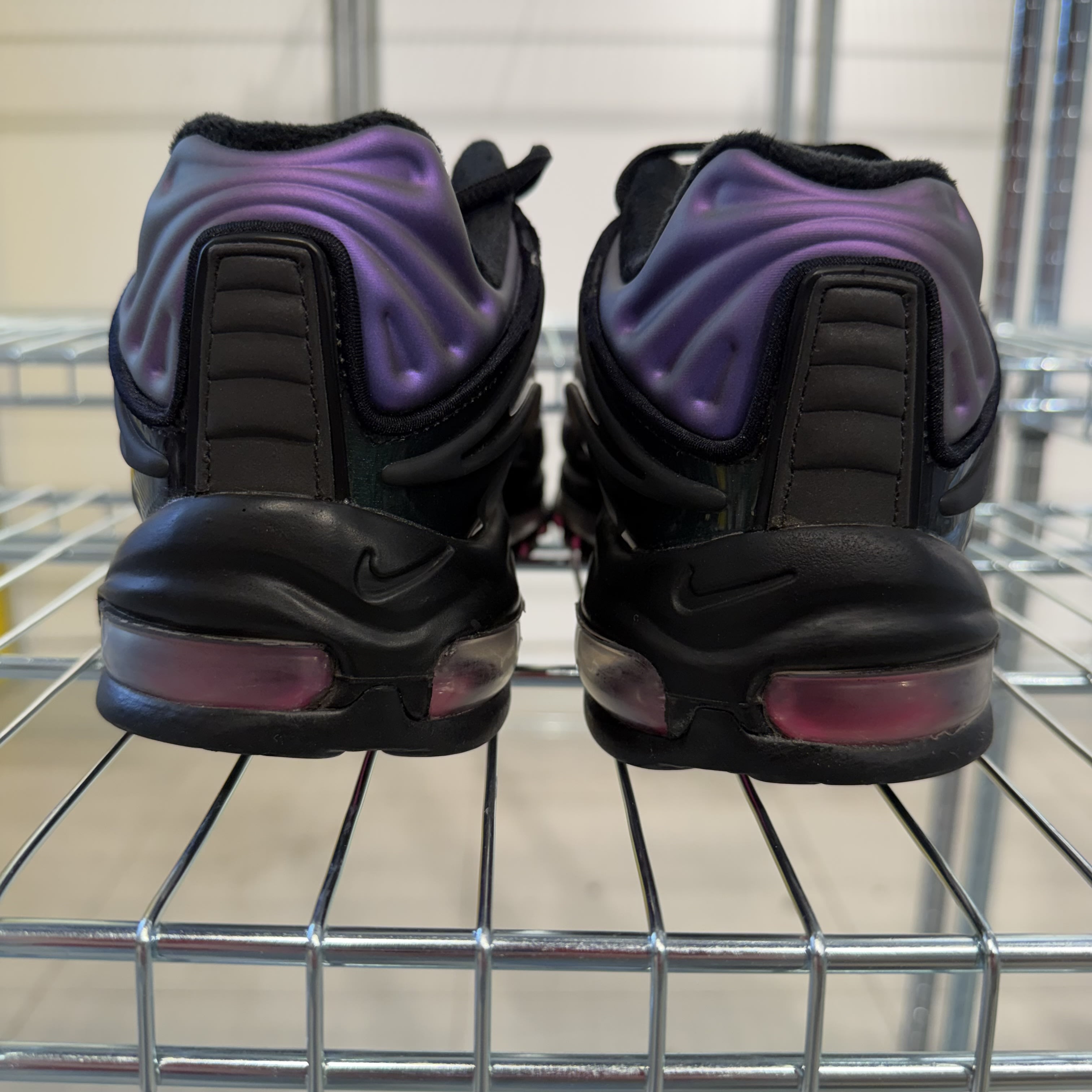 719602 Nike Air Max Deluxe Throwback Future