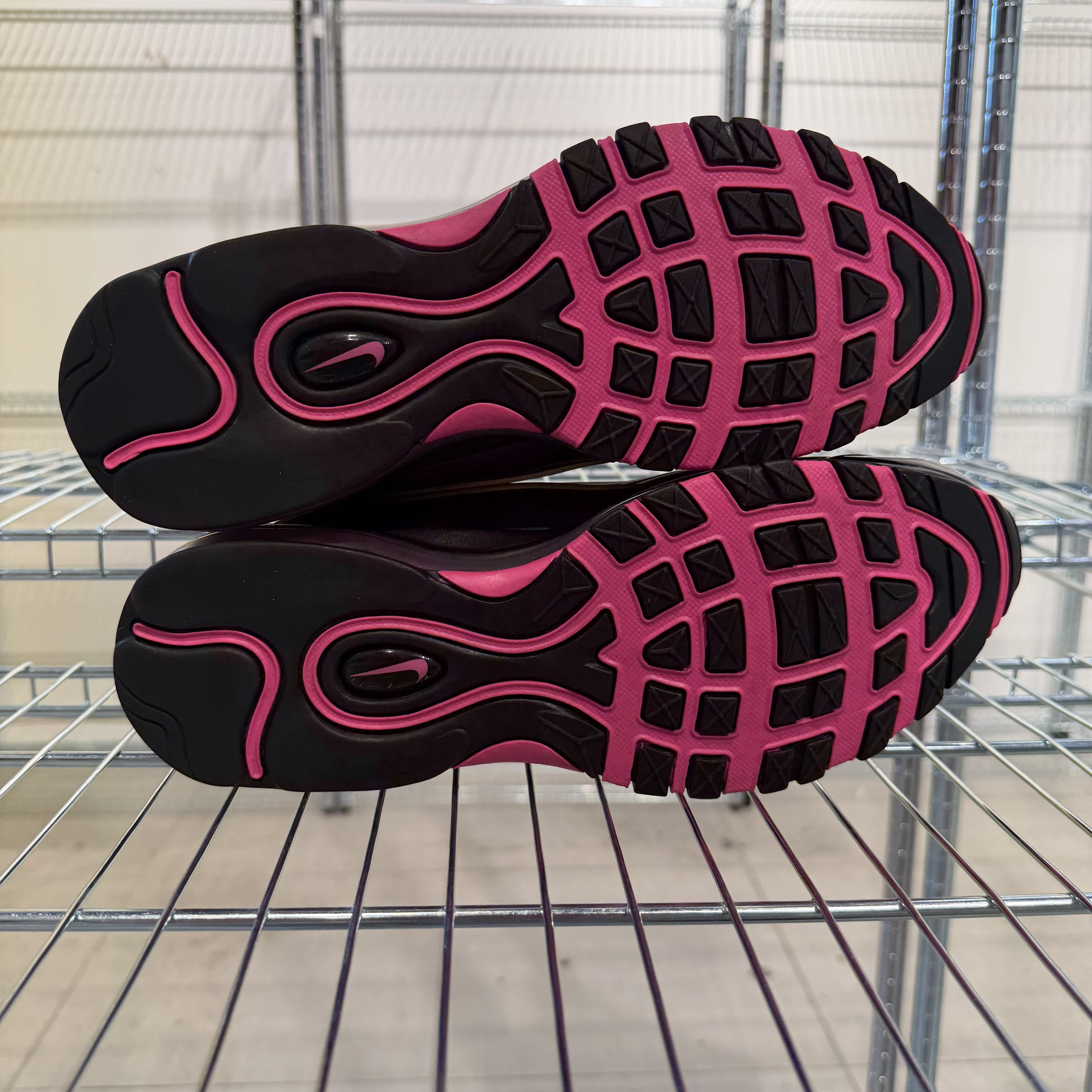 719602 Nike Air Max Deluxe Throwback Future