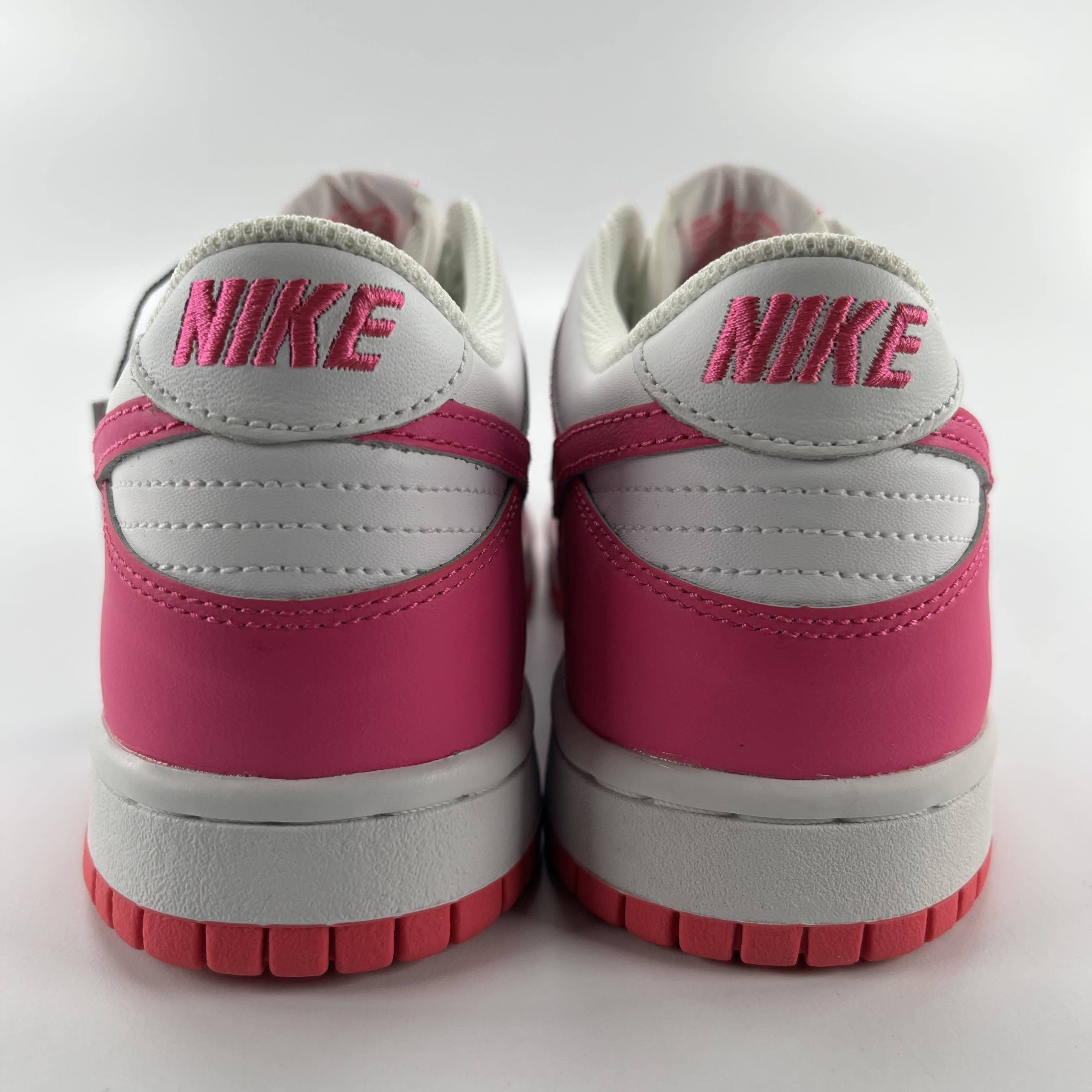 269448 Nike Dunk Low Laser Fuchsia (GS)