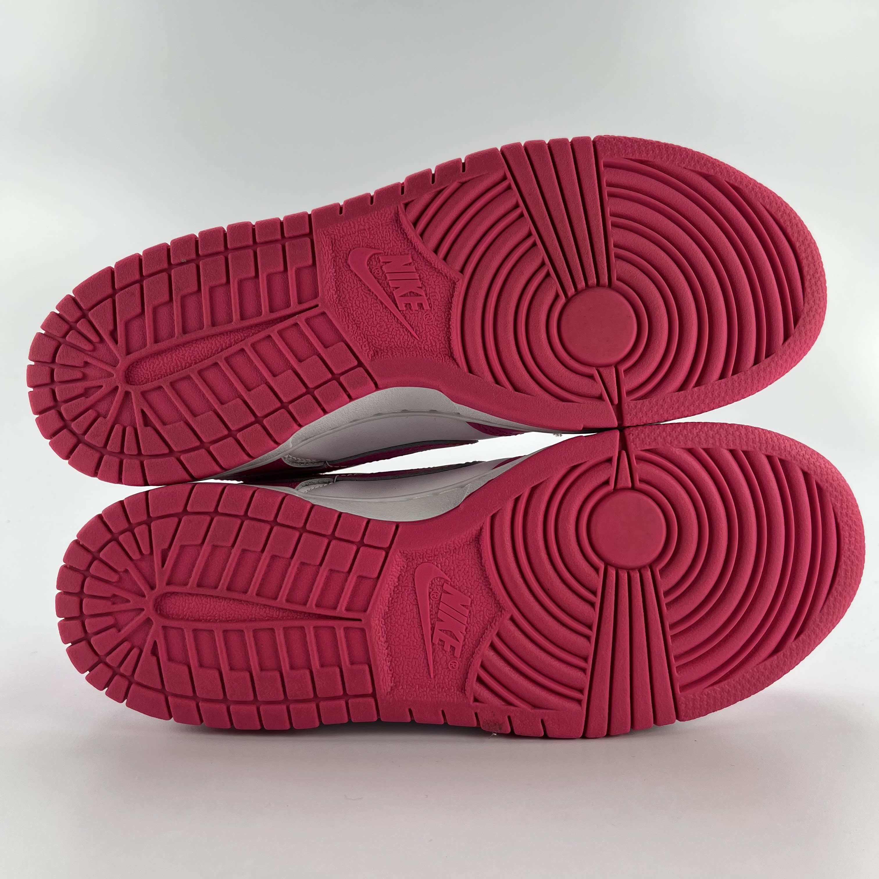 269448 Nike Dunk Low Laser Fuchsia (GS)