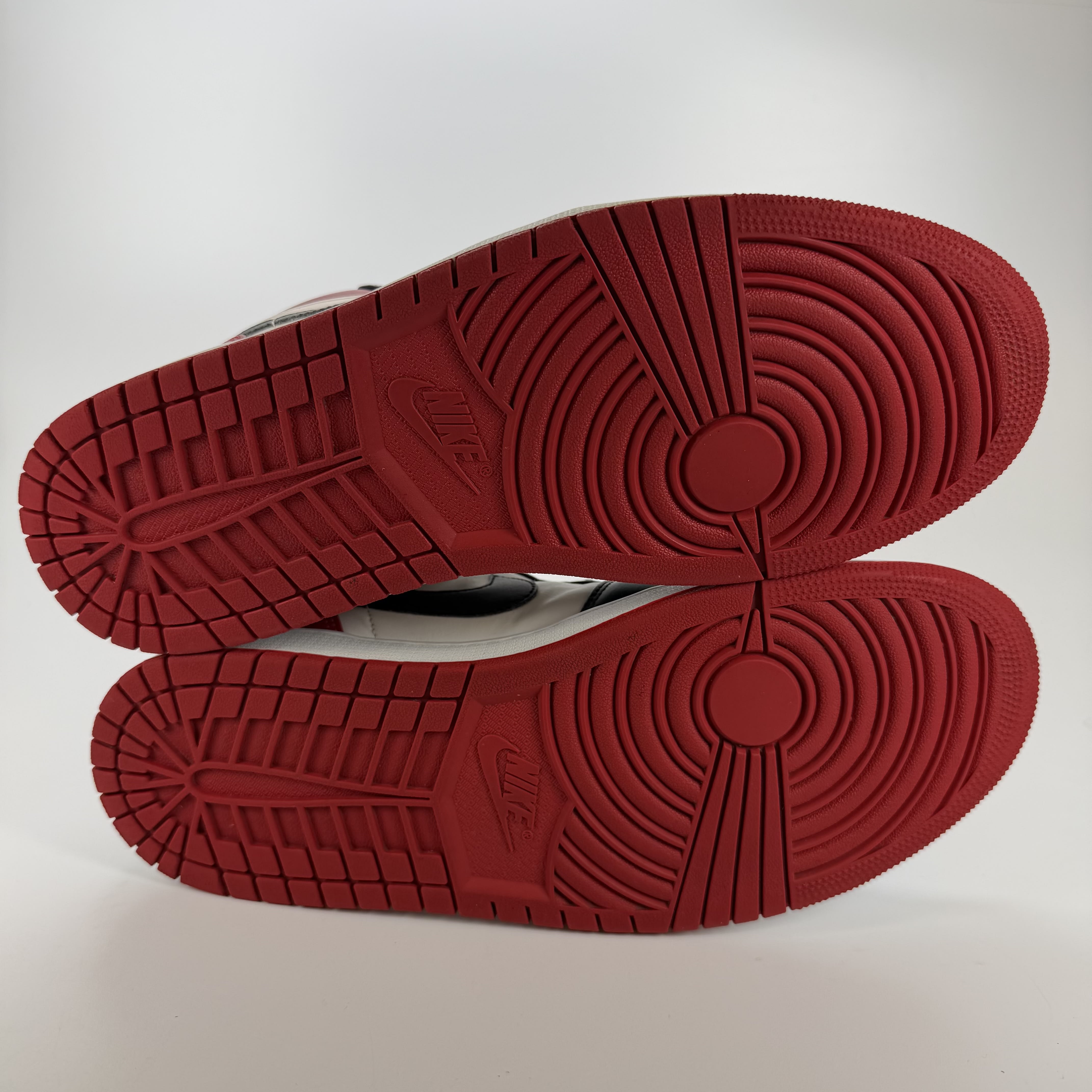 SP4667 Jordan 1 Low Bred Toe
