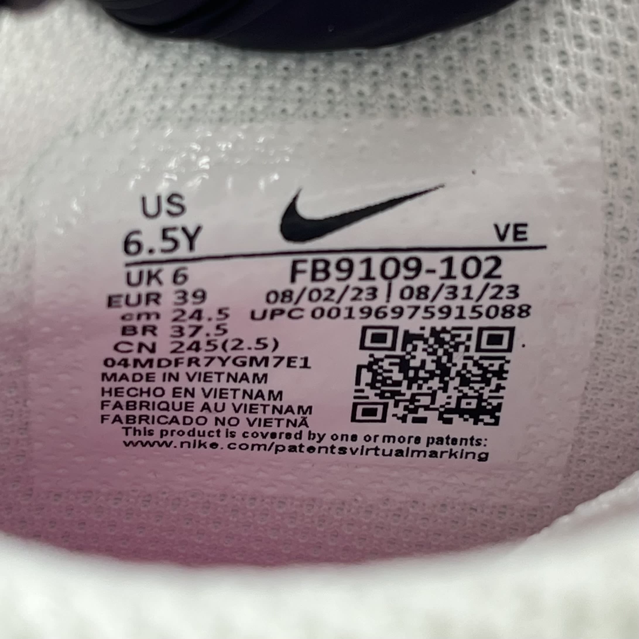 269448 Nike Dunk Low Laser Fuchsia (GS)