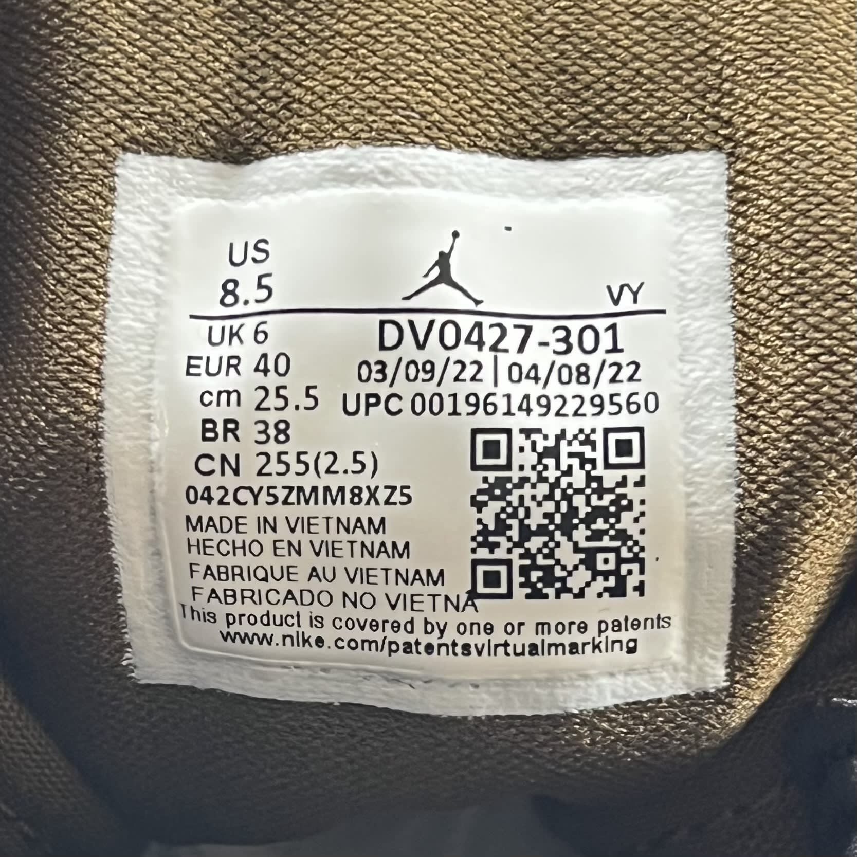 282062 Wmns Air Jordan 1 Mid SE 'Olive Toe'
