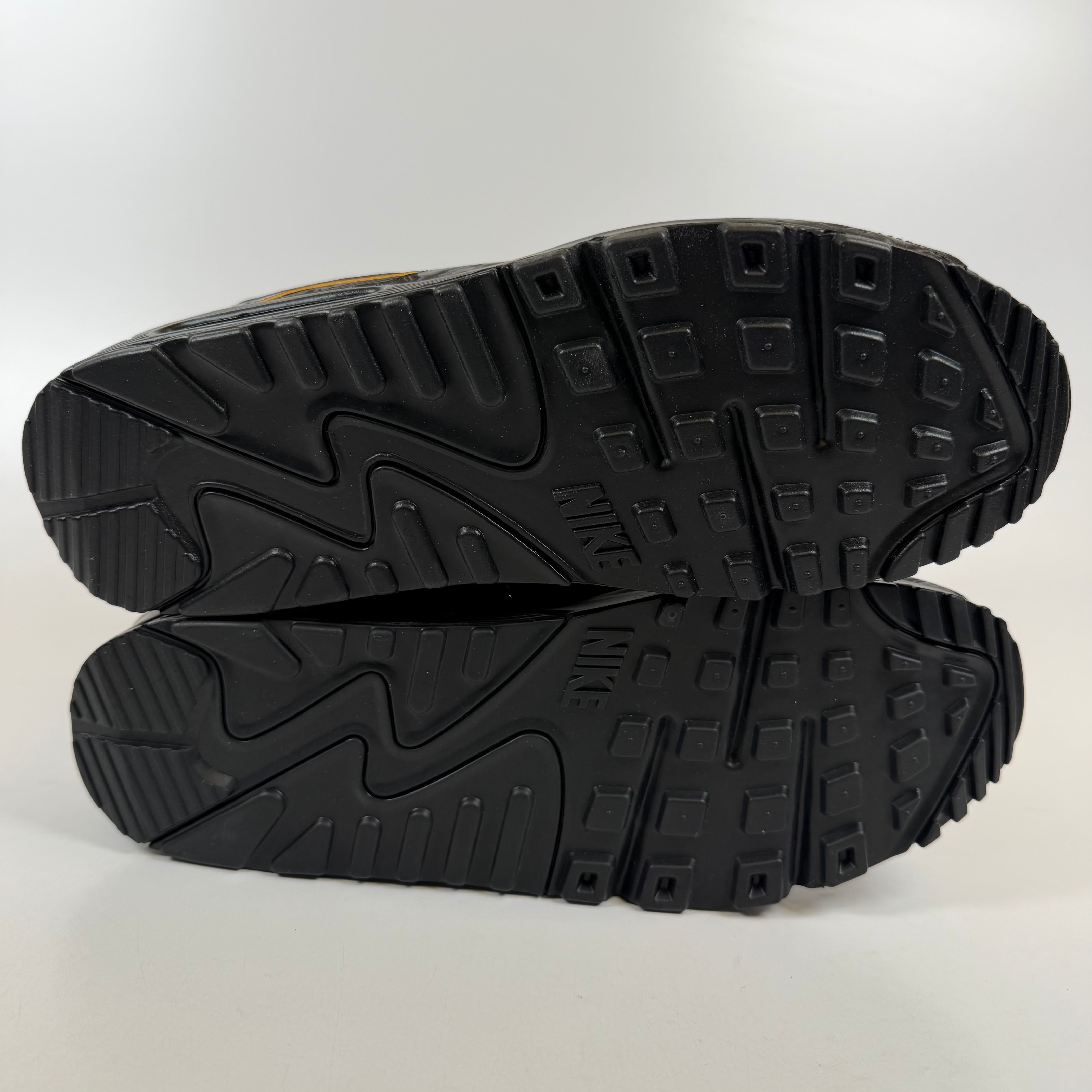 [SP14369] Nike Air Max 90 QS Volcano