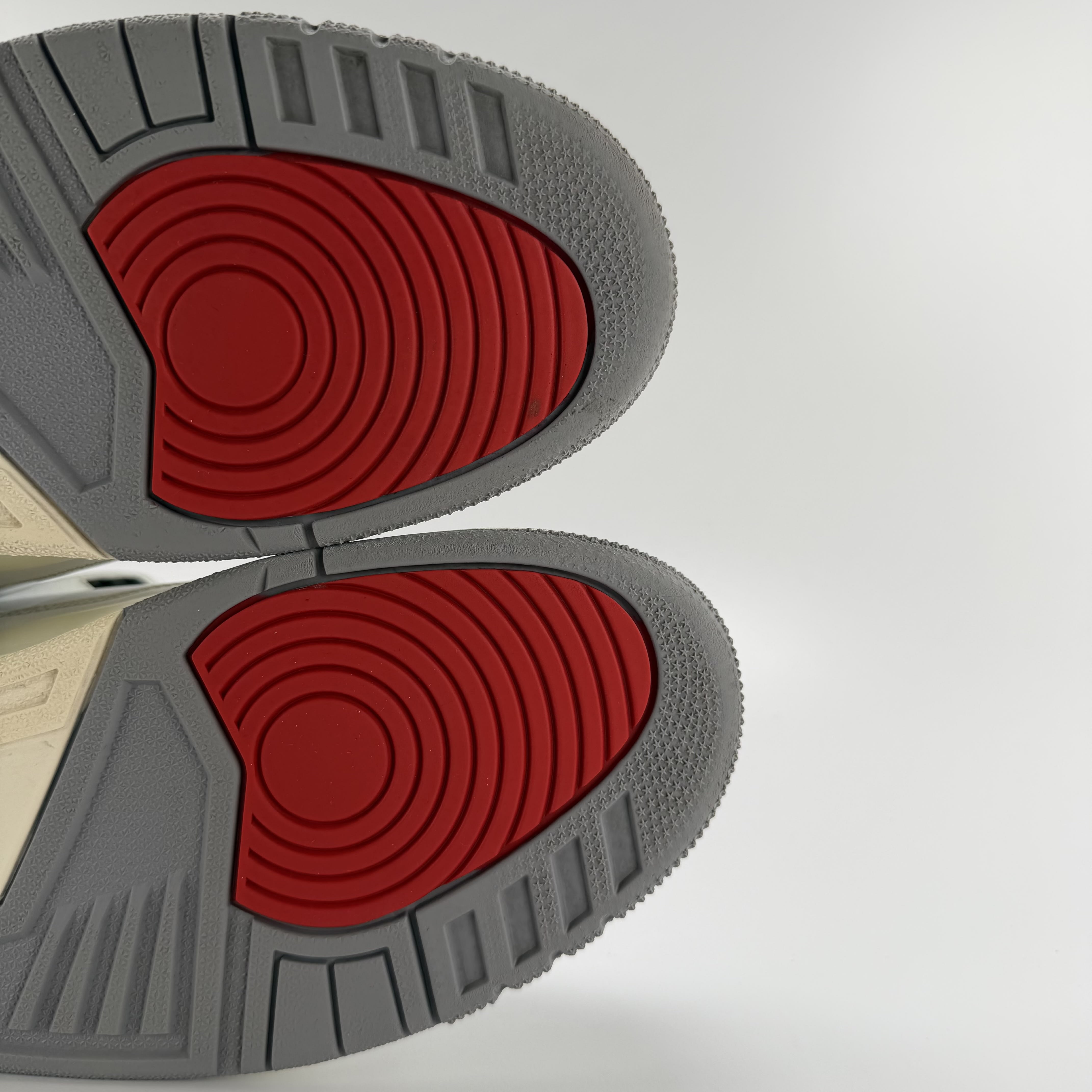 [616162] Jordan 3 Retro White Cement Reimagined