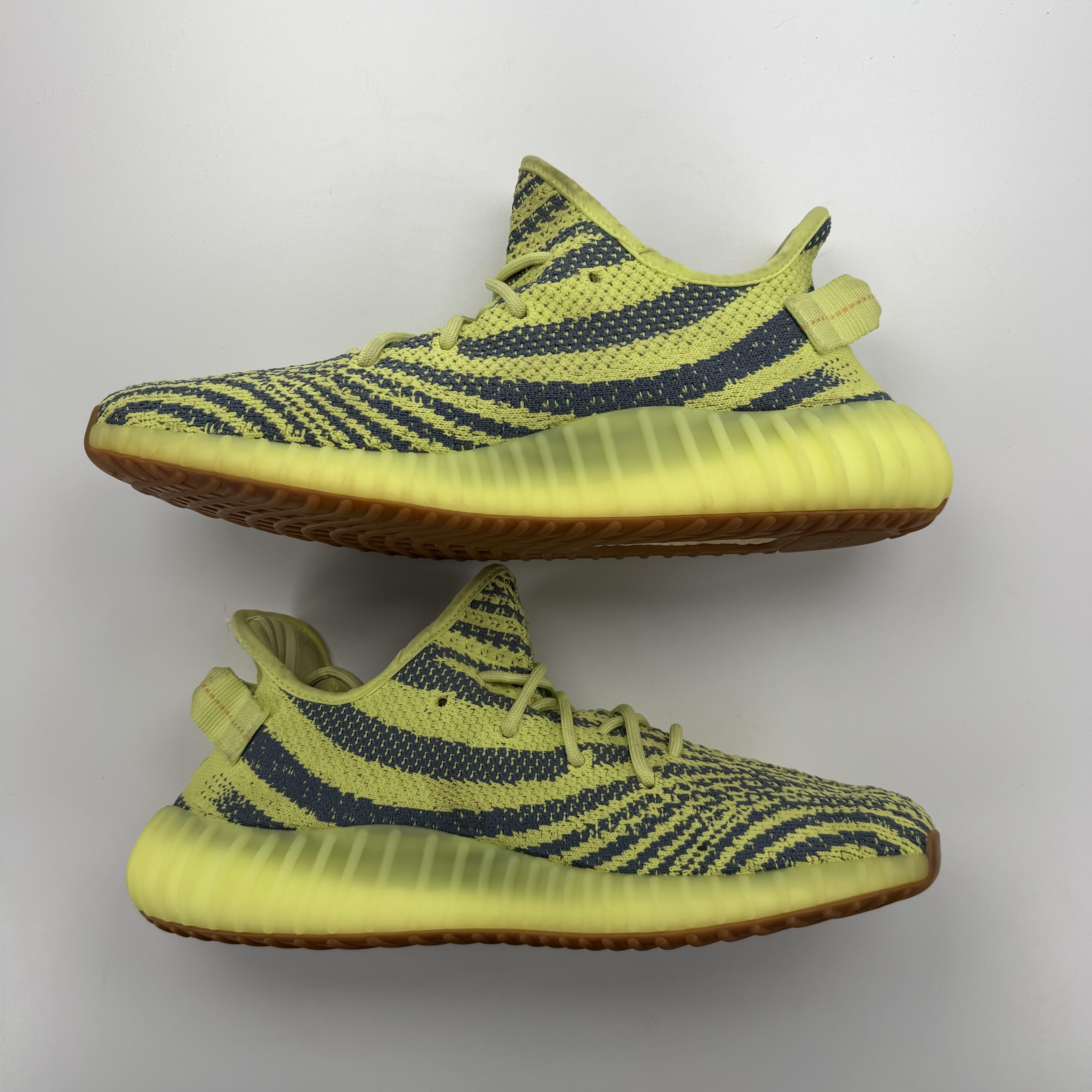 634140 adidas Yeezy Boost 350 V2 Semi Frozen Yellow