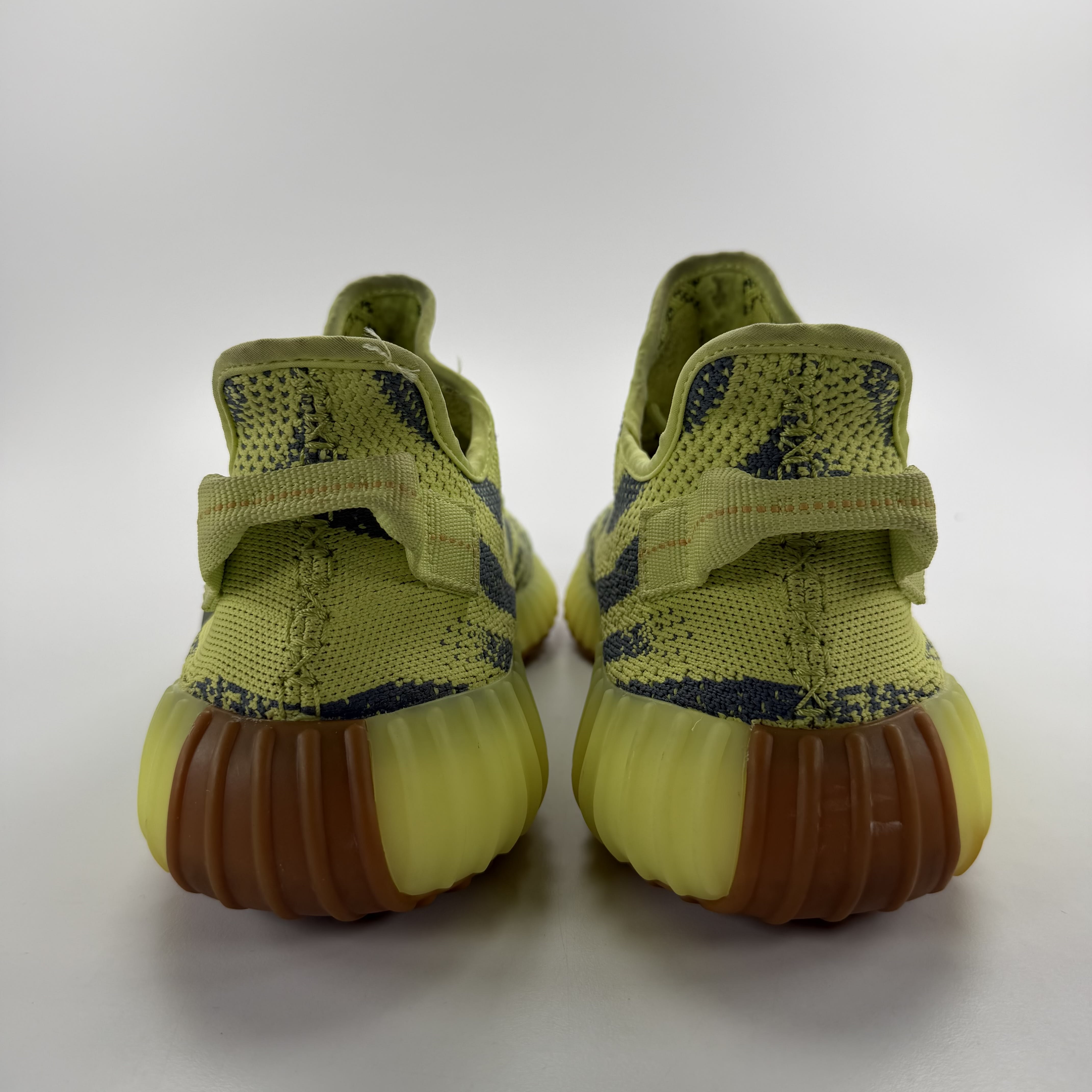 634140 adidas Yeezy Boost 350 V2 Semi Frozen Yellow