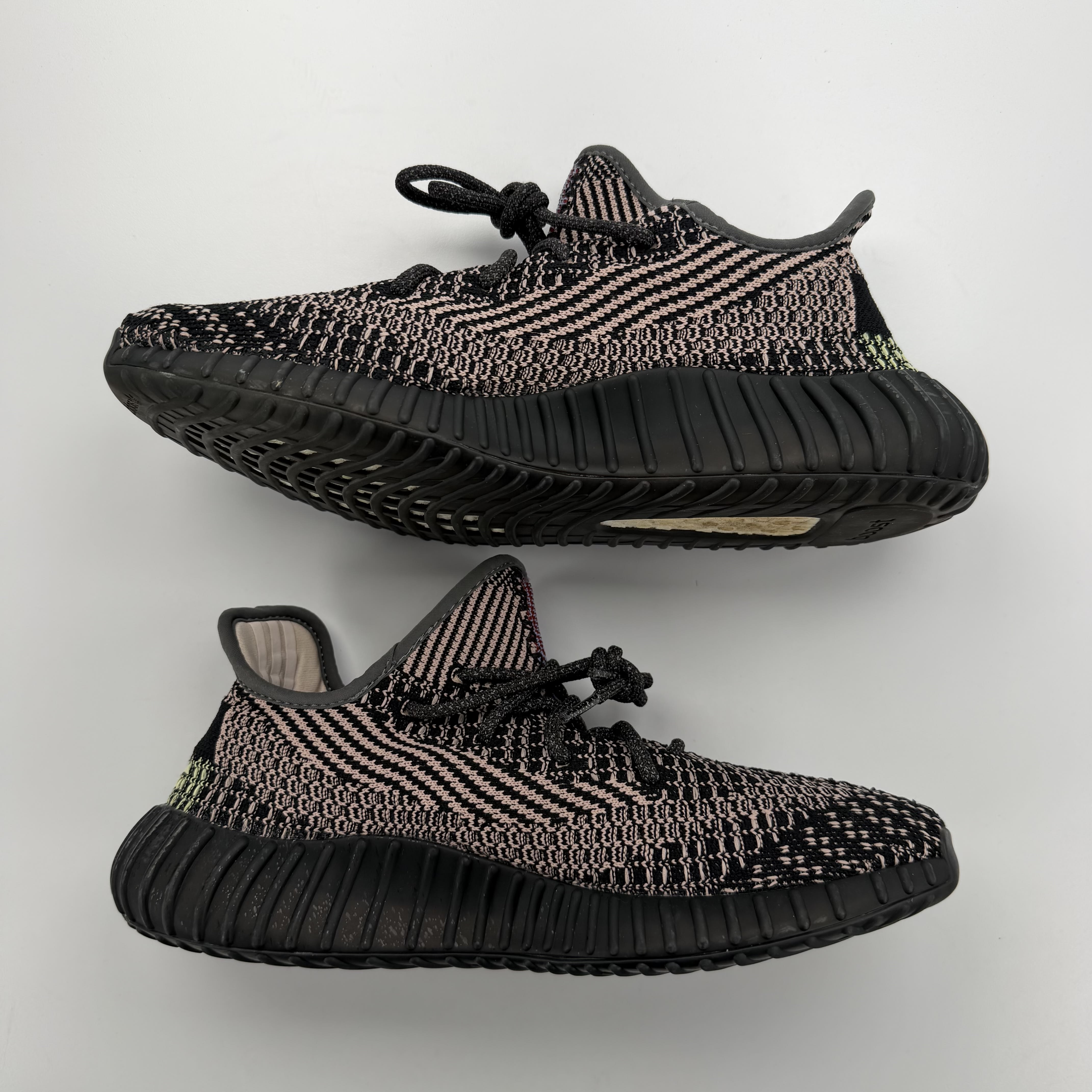 603918 adidas Yeezy Boost 350 V2 Yecheil (Non-Reflective)