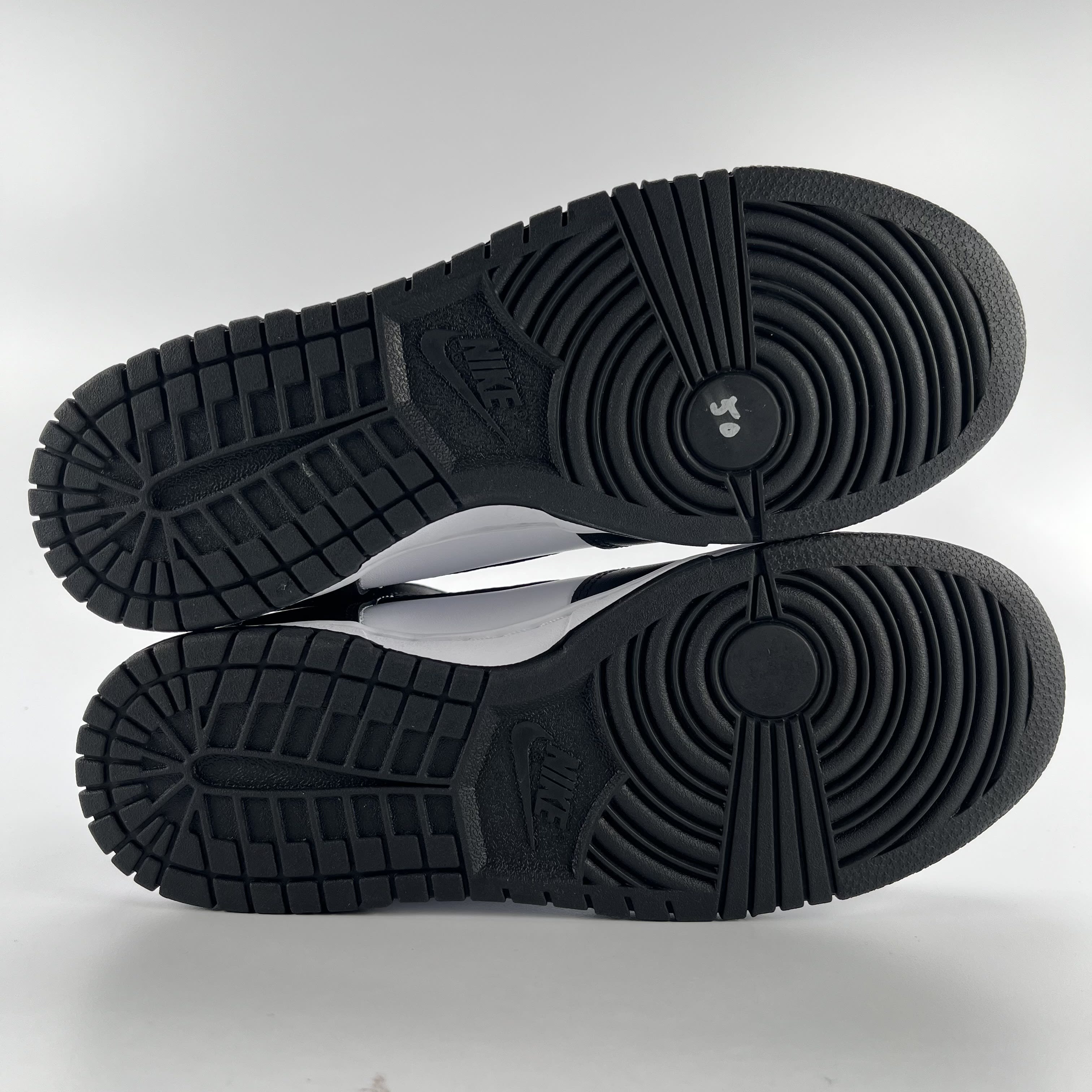 512564 Nike Dunk High Panda (2021) (Women's)