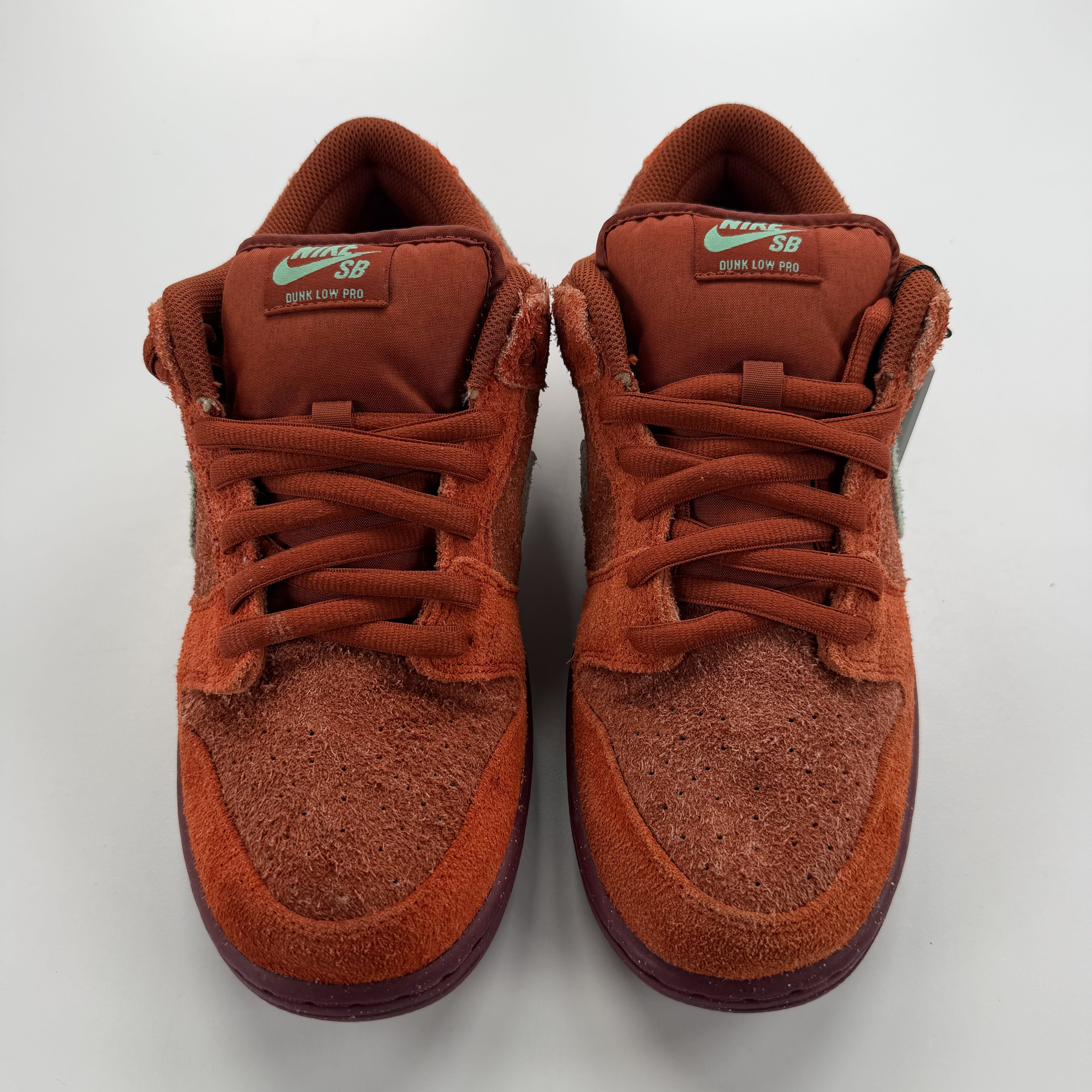 658270 Nike SB Dunk Low Mystic Red Rosewood