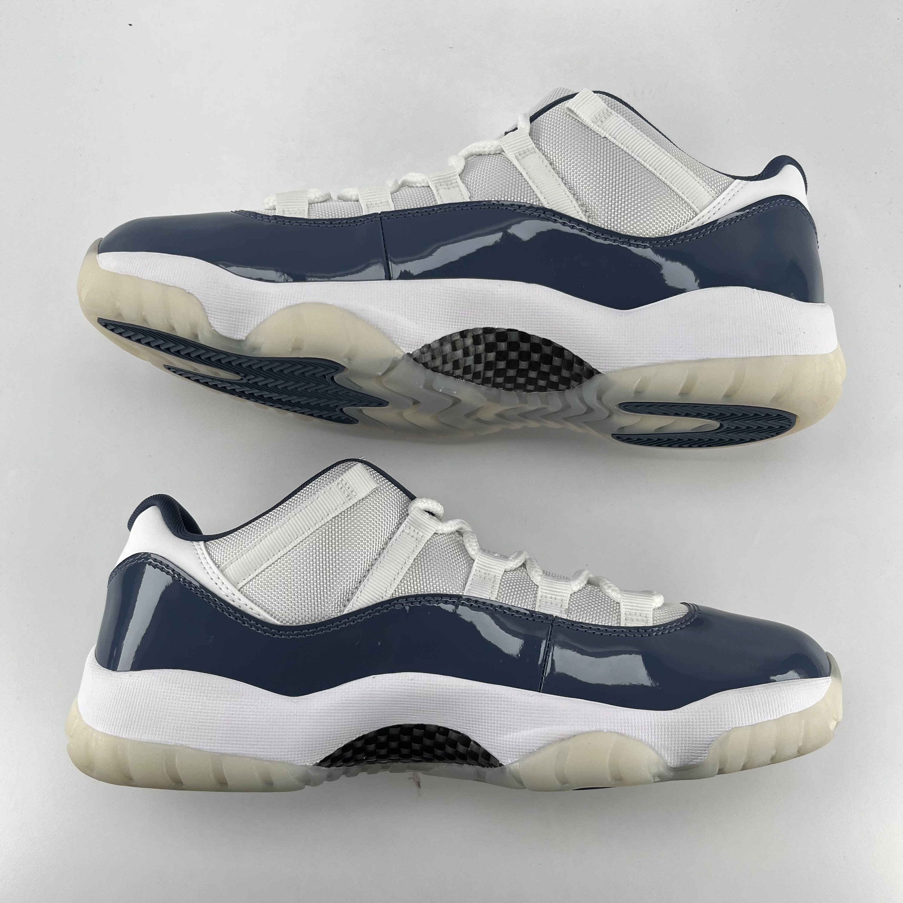 460413 Jordan 11 Retro Low Diffused Blue