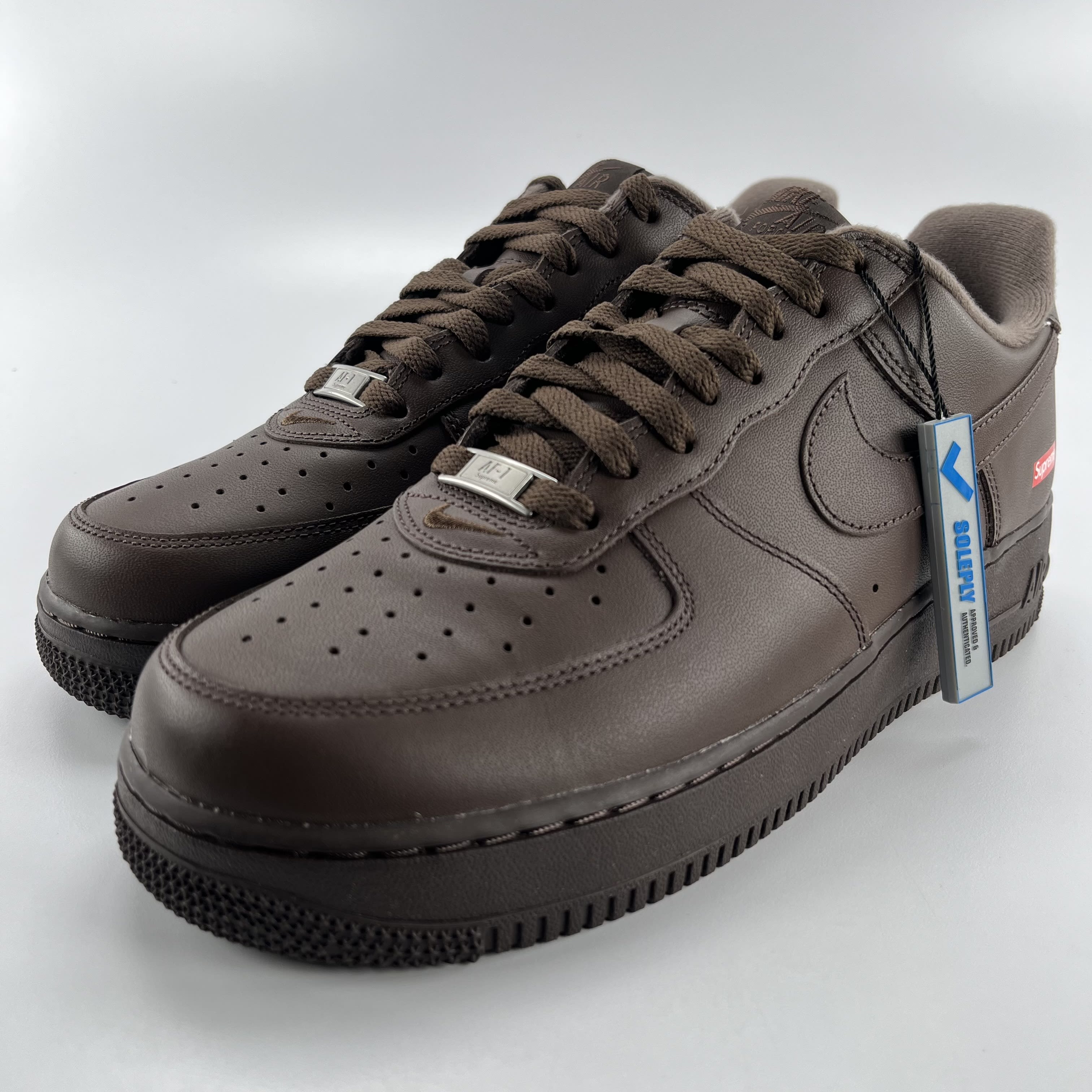 392763 Nike Air Force 1 Low Supreme Baroque Brown