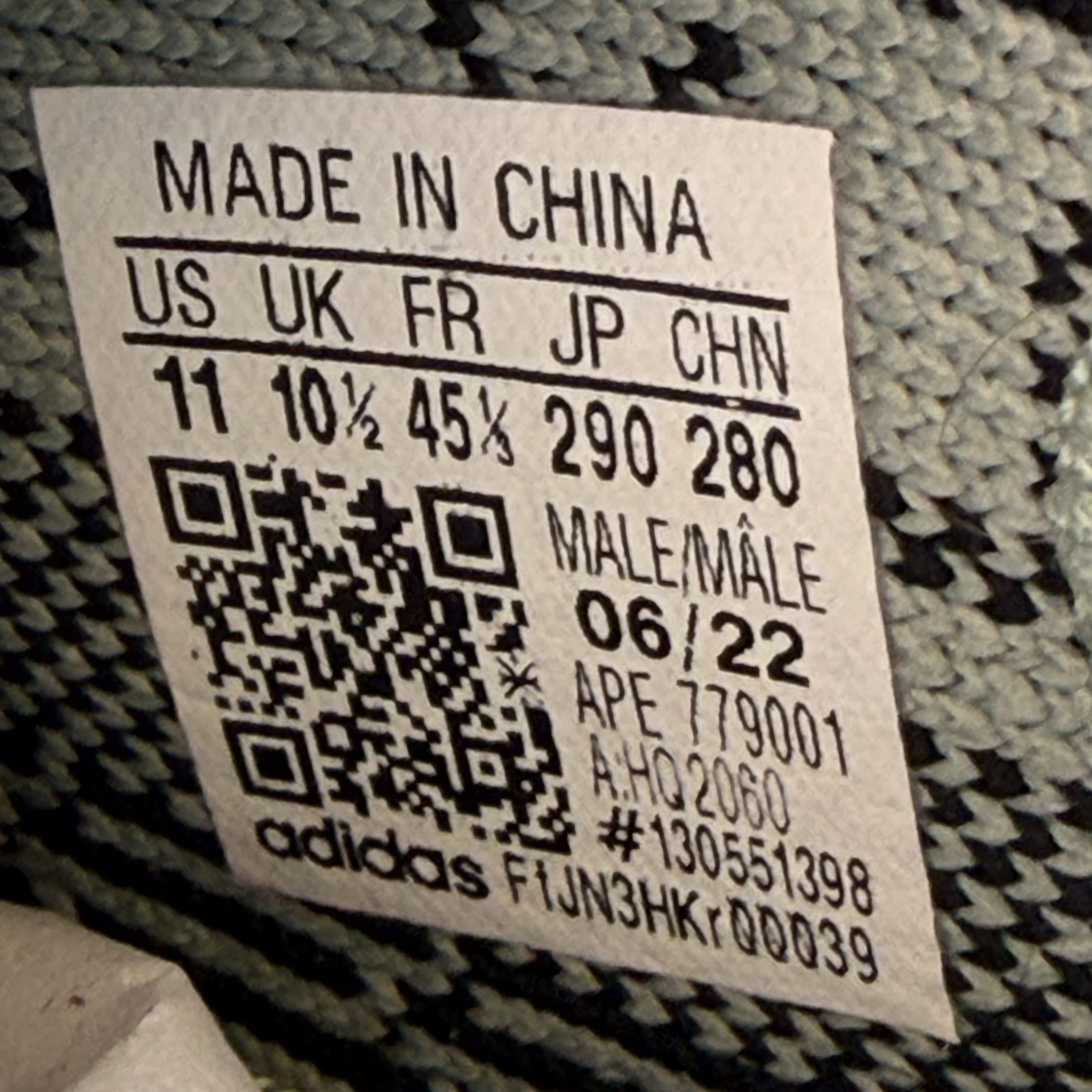 SP4682 adidas Yeezy Boost 350 V2 Salt