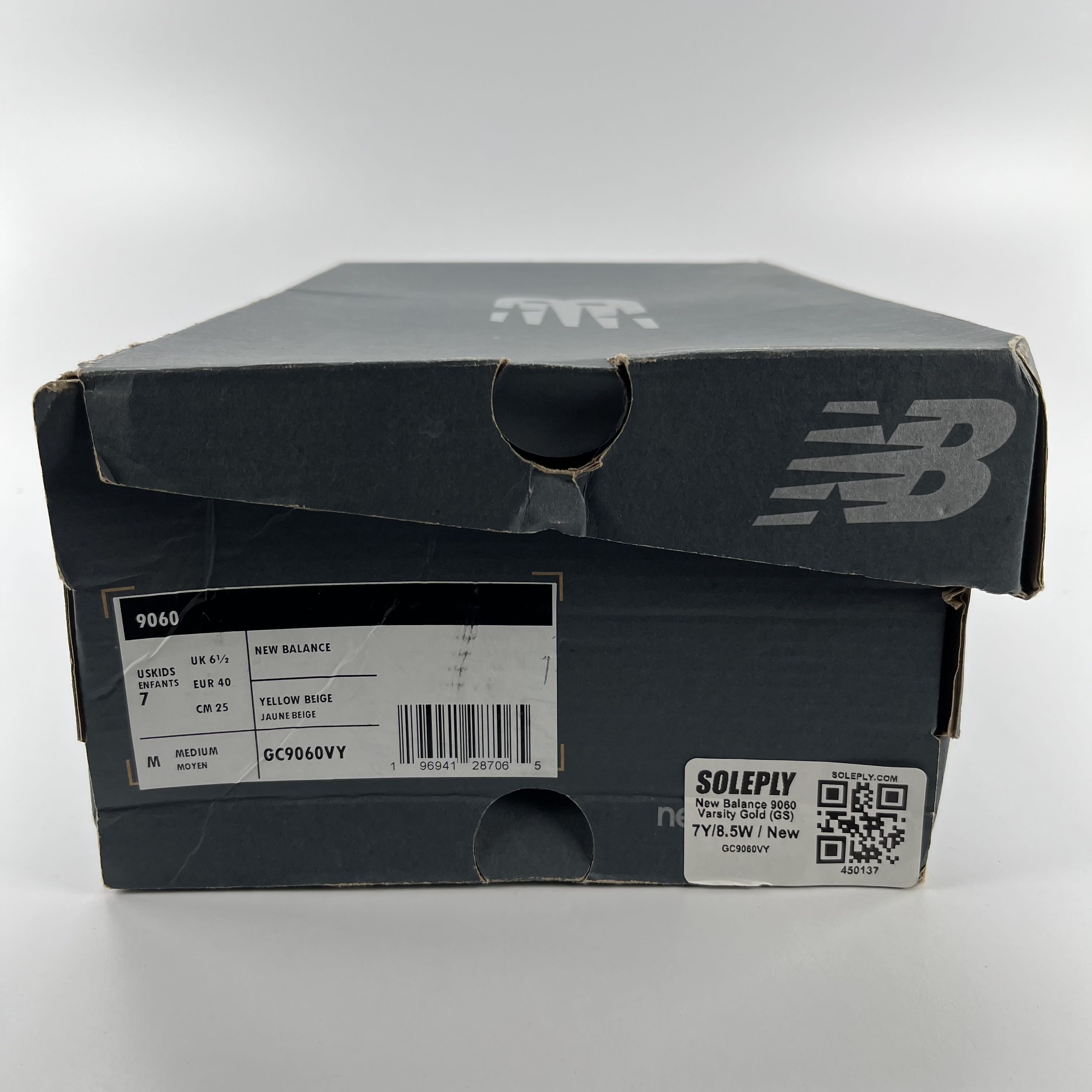 450137 New Balance 9060 Varsity Gold (GS)