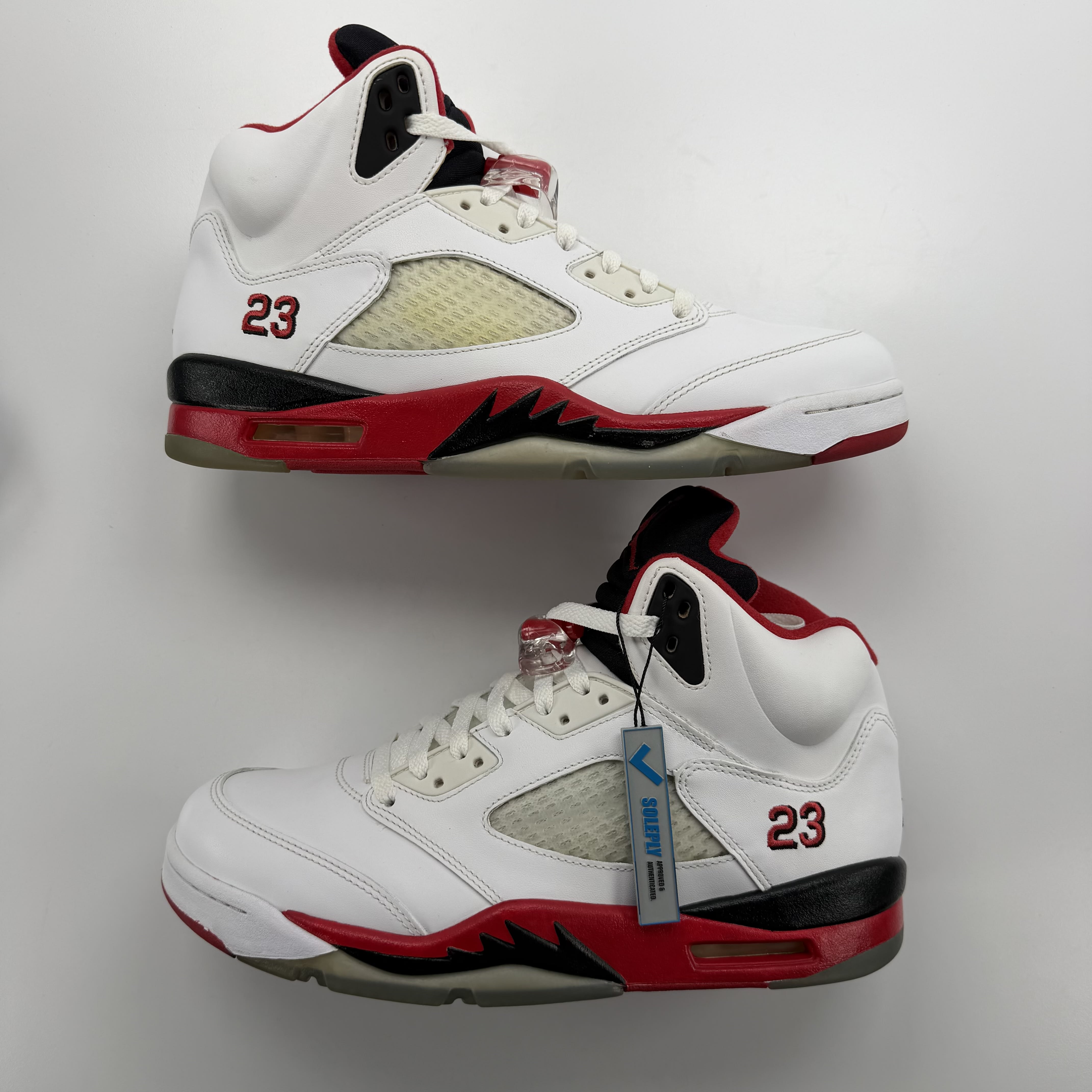 641397 Jordan 5 Retro Fire Red Black Tongue (2013)
