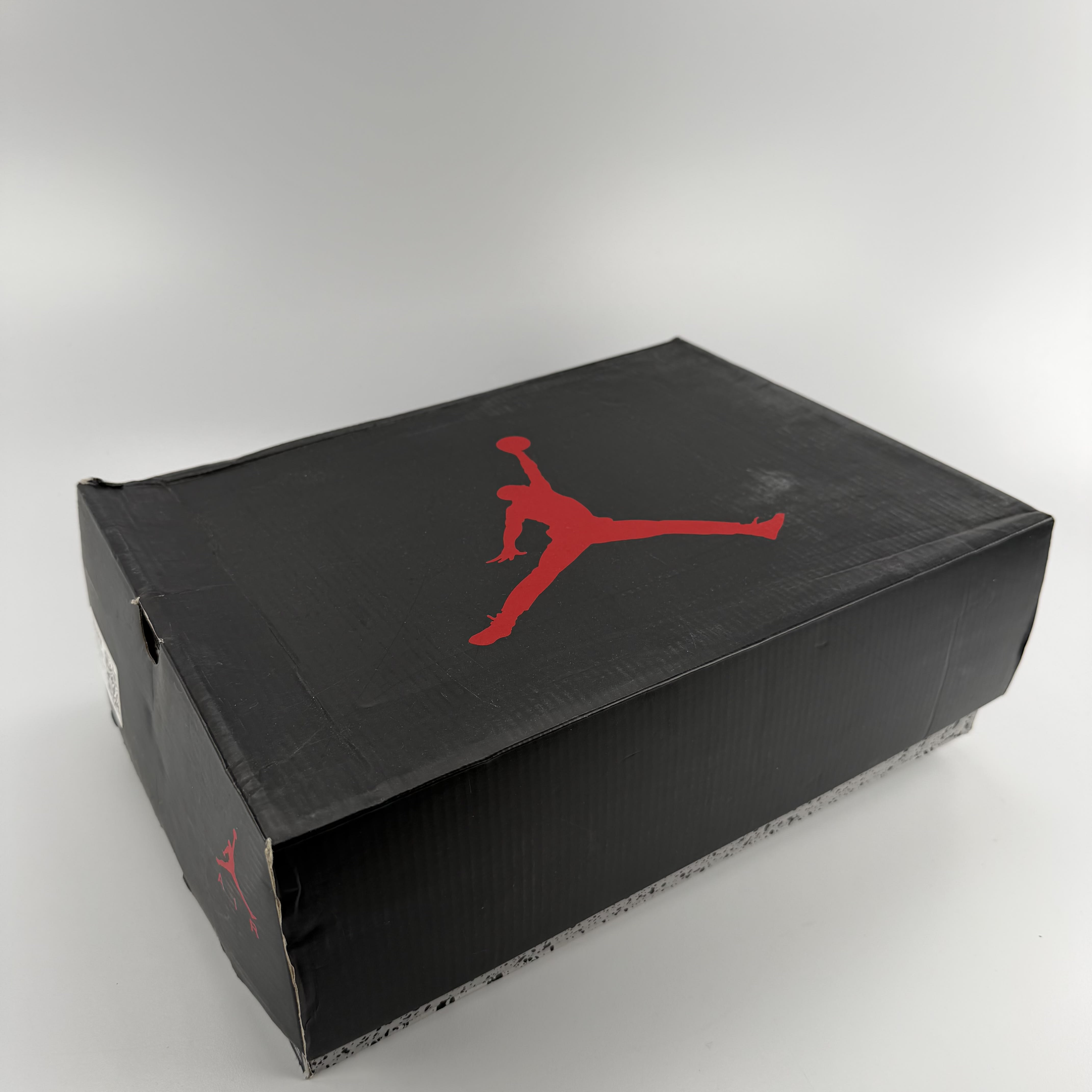 379113 Air Jordan 6 Retro Alternate Hare