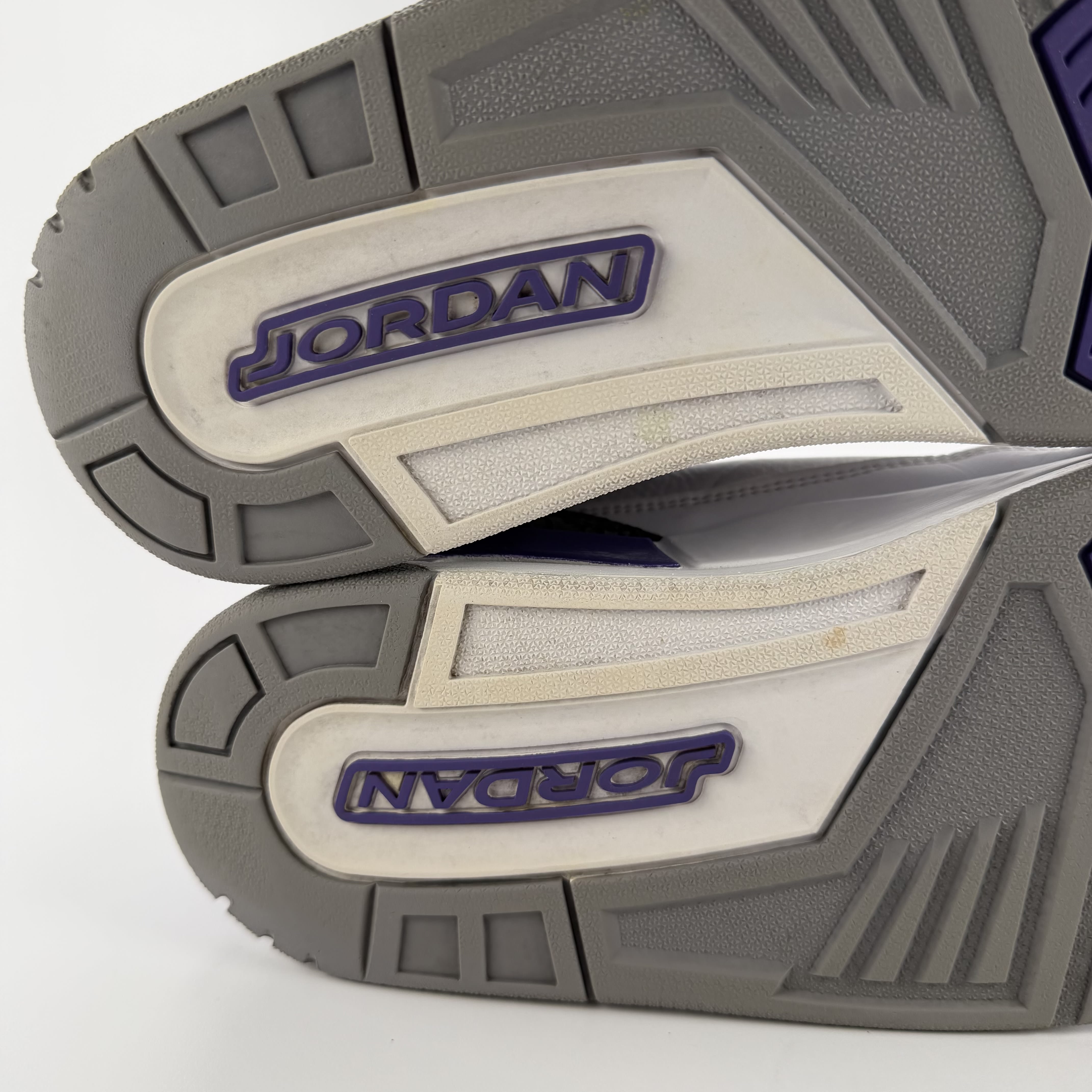 483155 Jordan 3 Retro Dark Iris