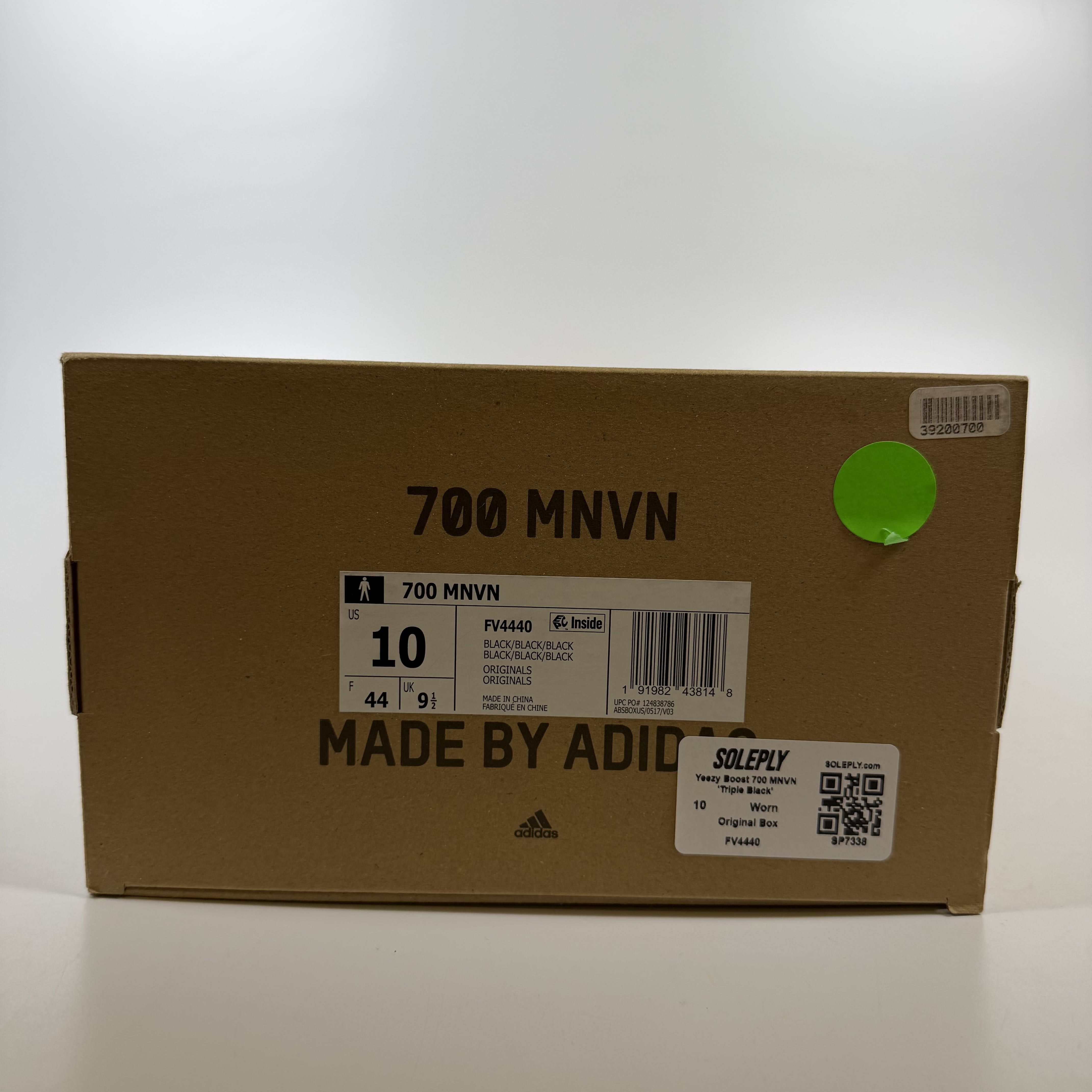 SP7338 Yeezy Boost 700 MNVN 'Triple Black'