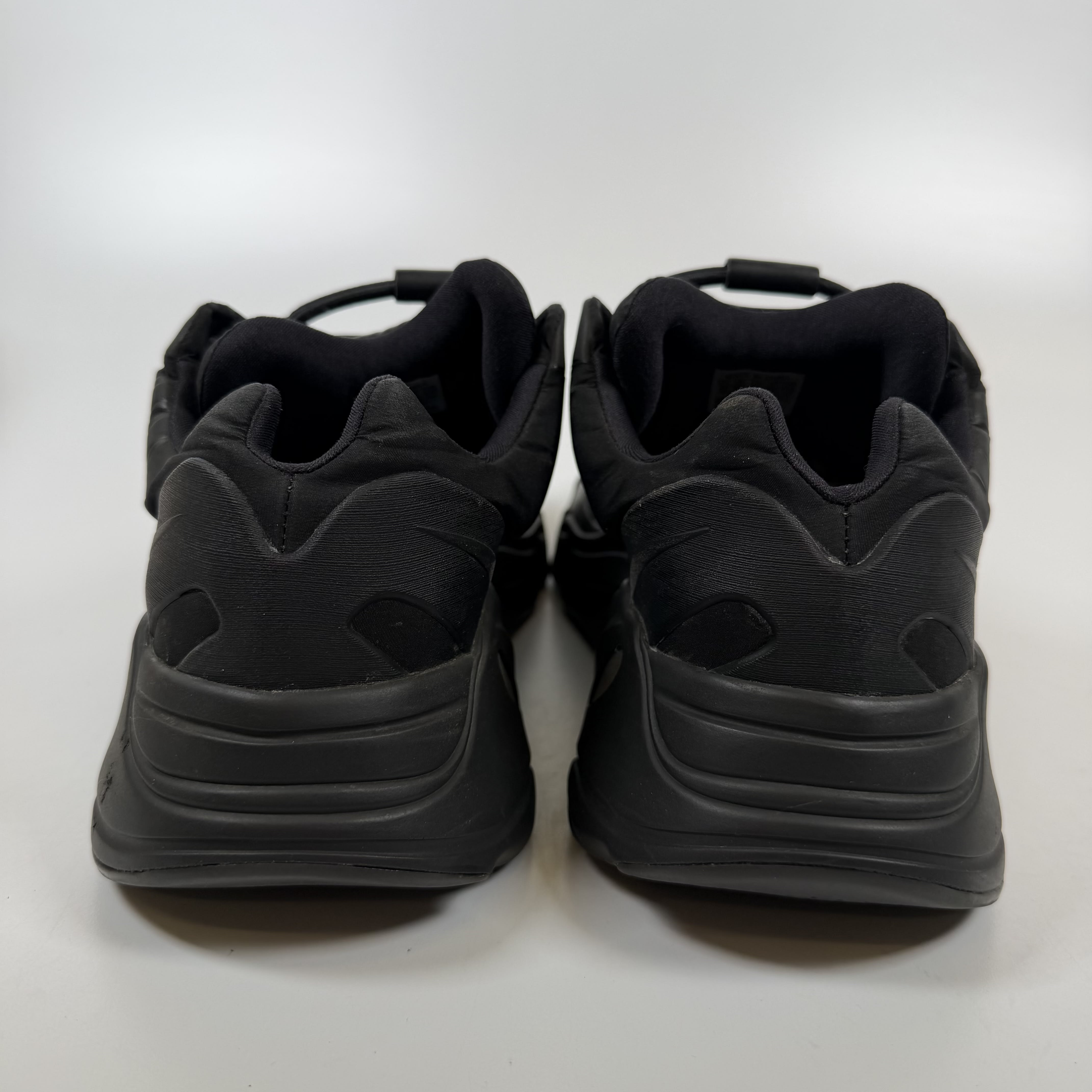 SP7338 Yeezy Boost 700 MNVN 'Triple Black'
