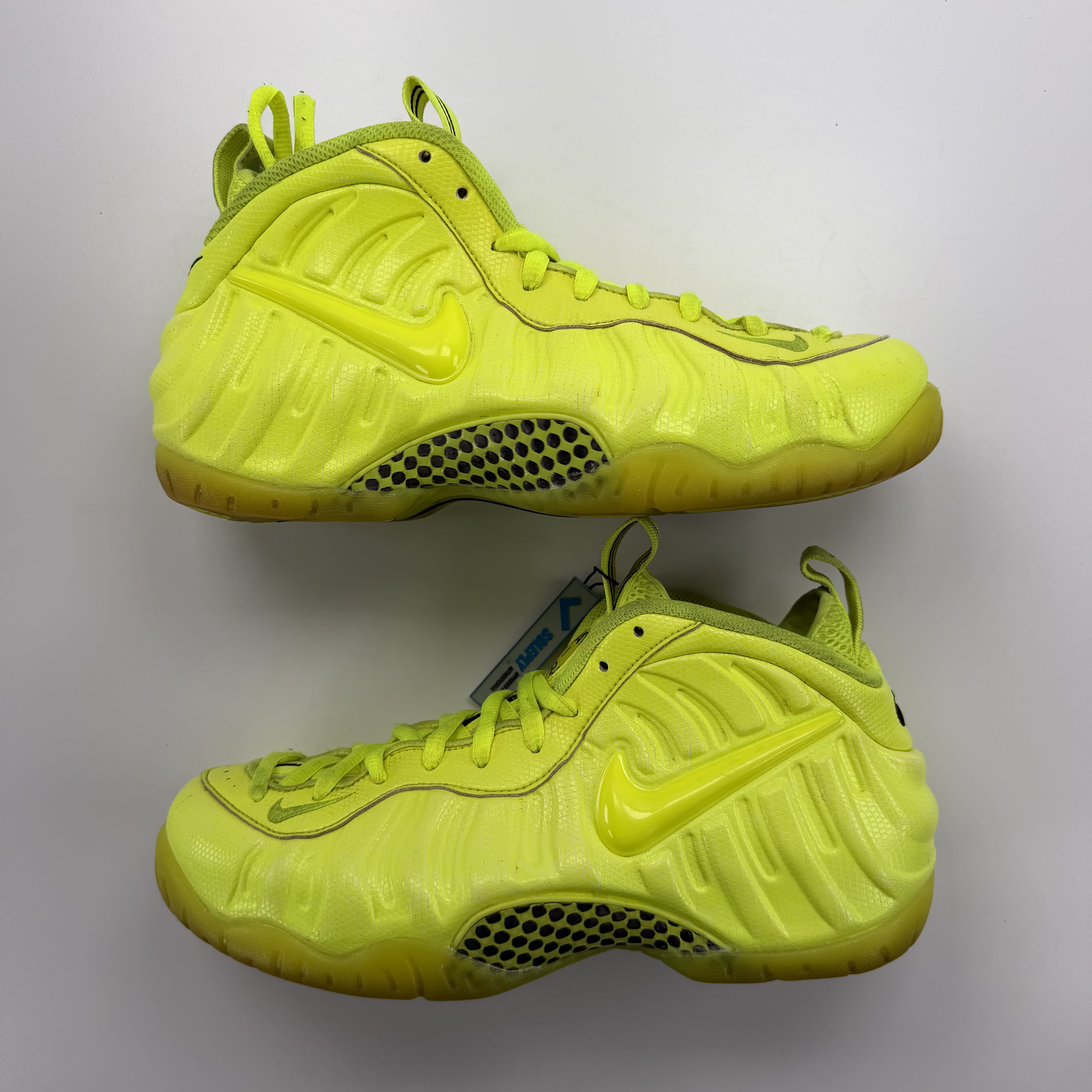 SP1350 Nike Air Foamposite Pro Volt