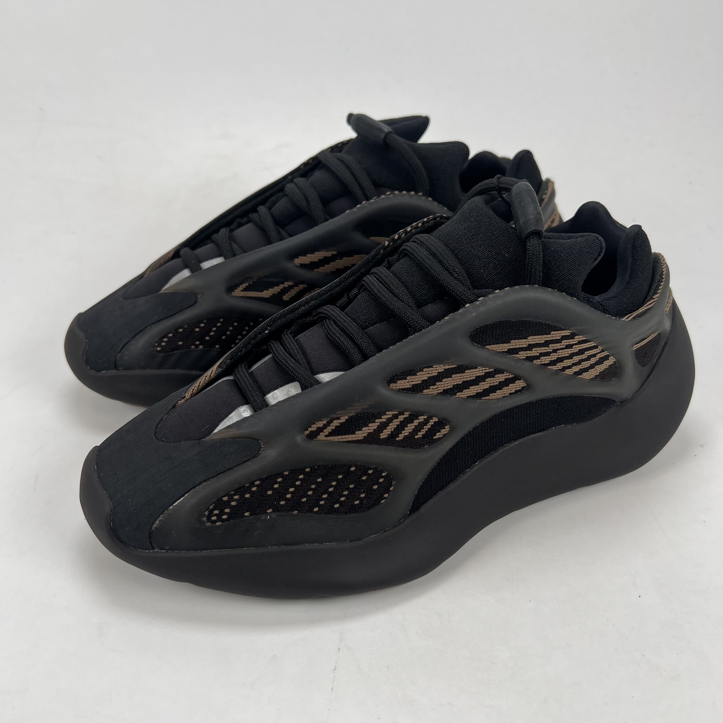 SP5260 adidas Yeezy 700 V3 Clay Brown