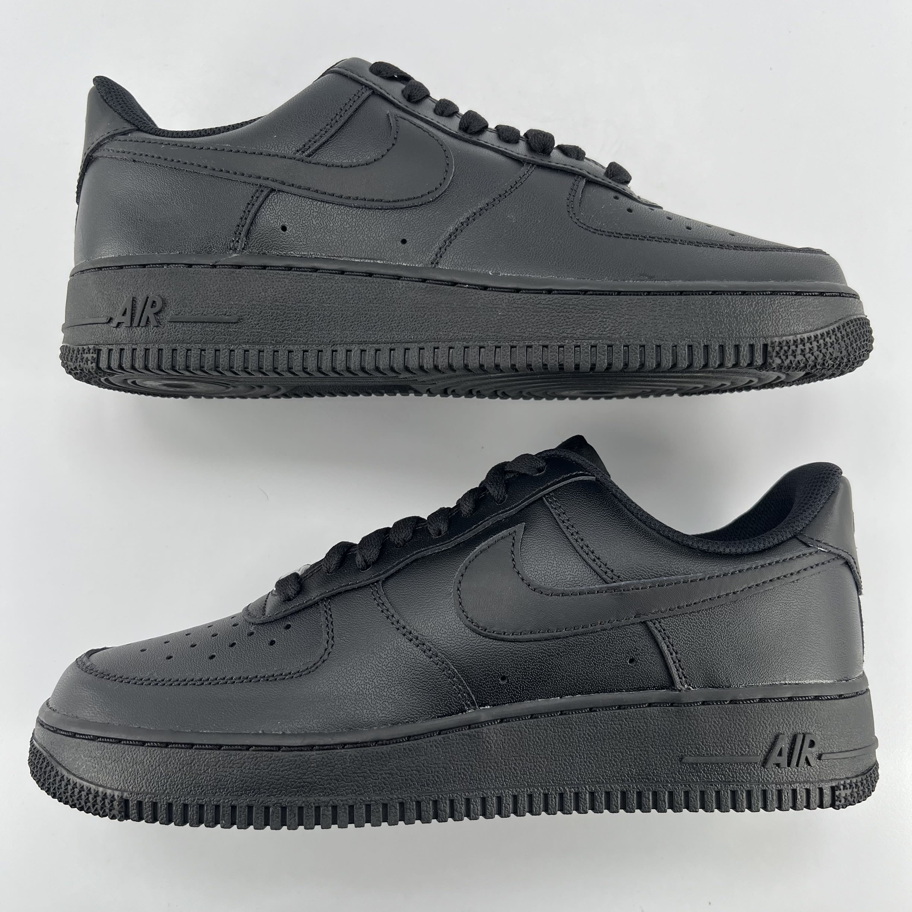 392794 Nike Air Force 1 Low '07 Black (Women's)