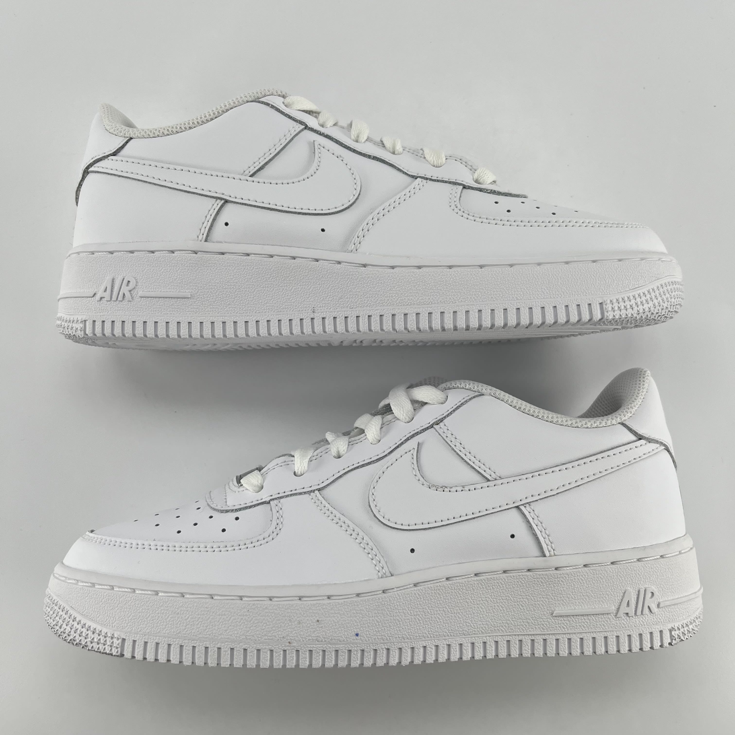 [323436] Nike Air Force 1 Low LE Triple White (GS)