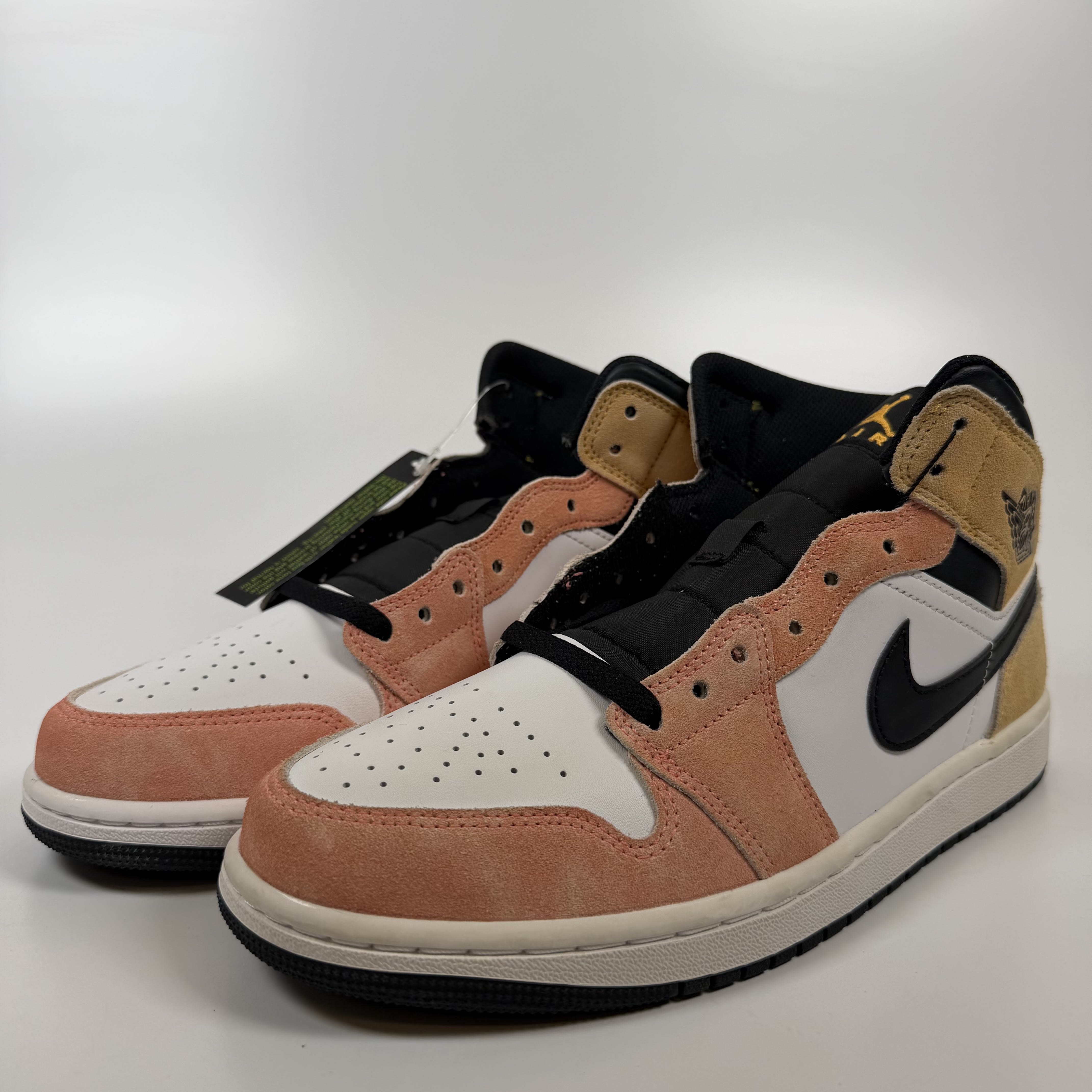 SP7462 Jordan 1 Mid SE Flight Club