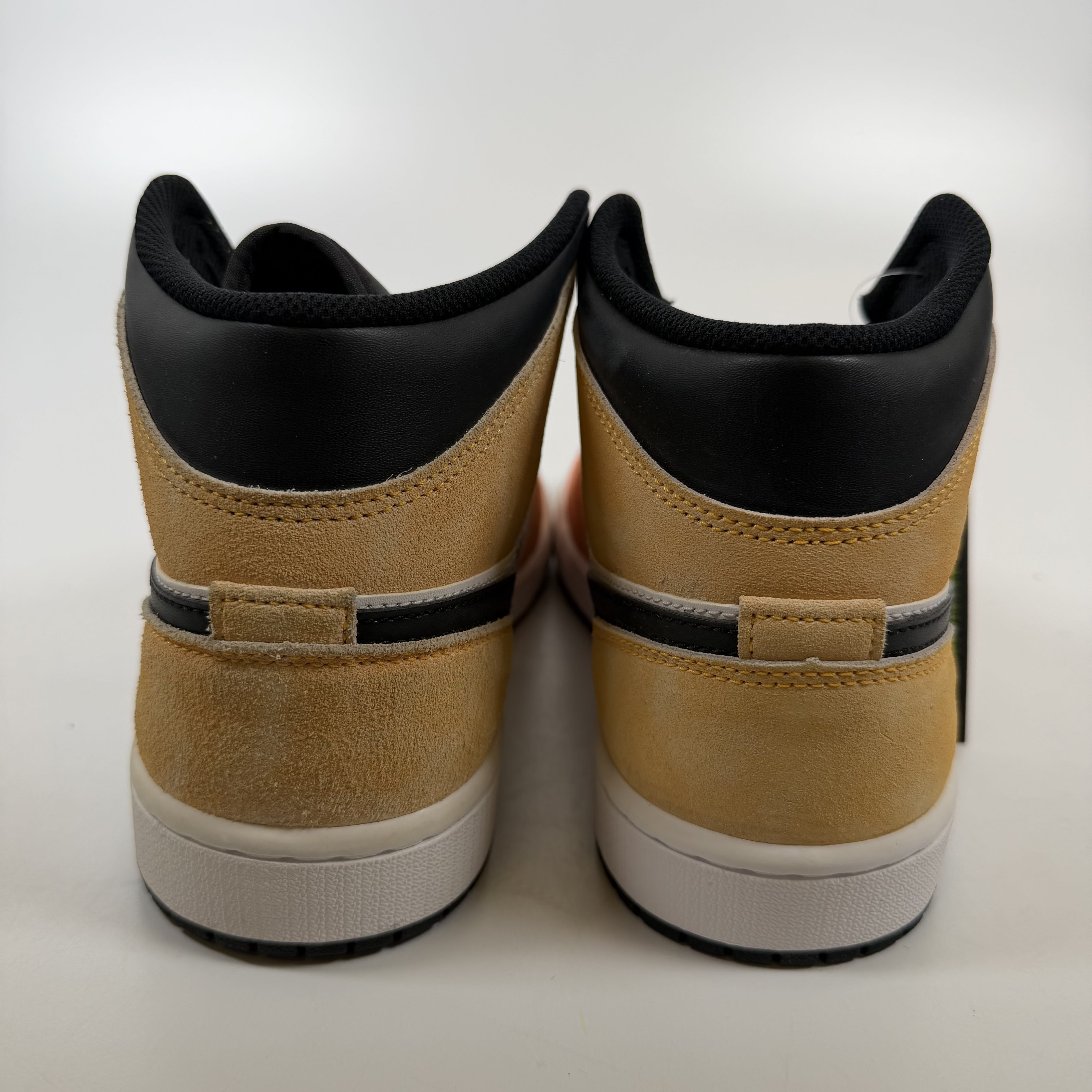 SP7462 Jordan 1 Mid SE Flight Club