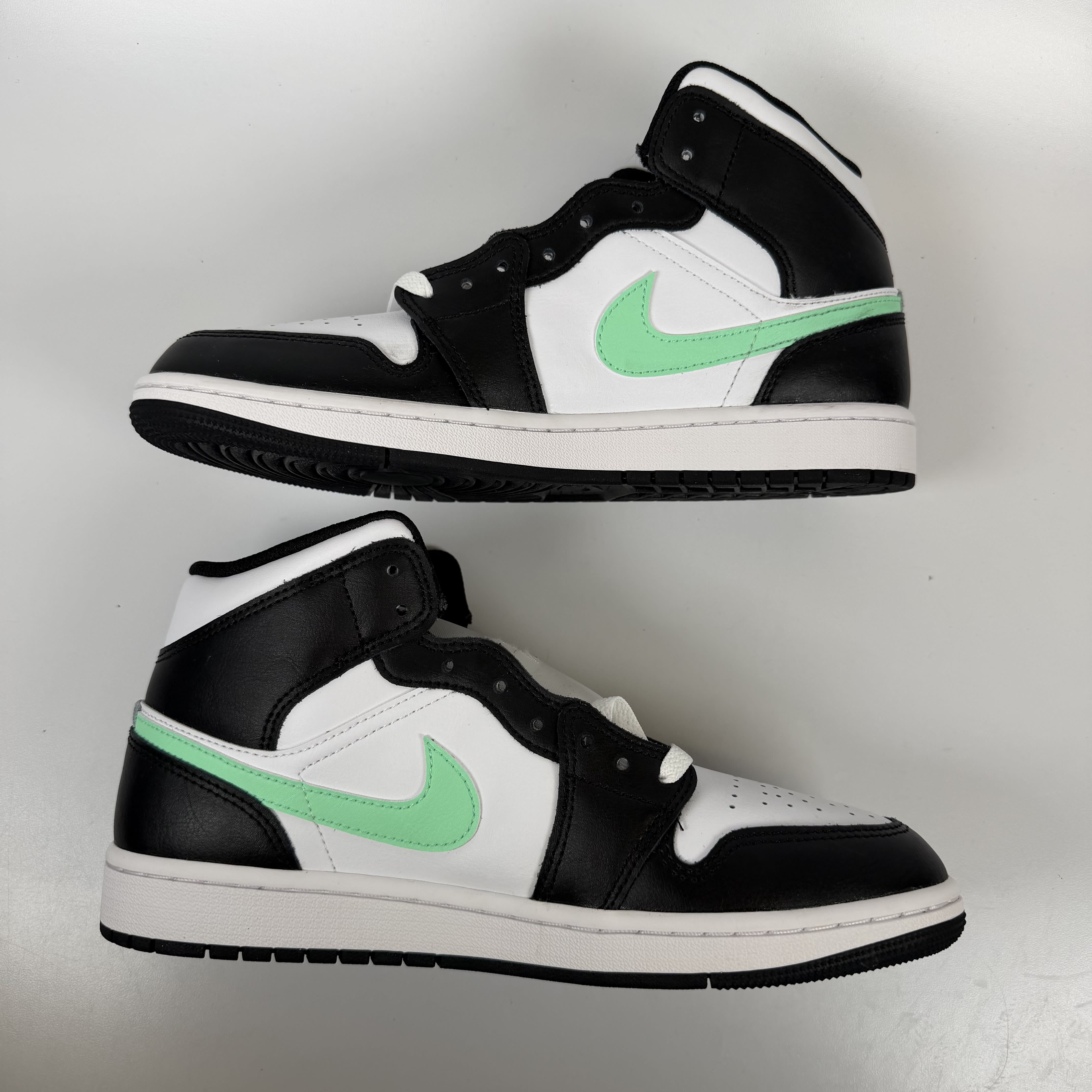 SP7458 Jordan 1 Mid Green Glow