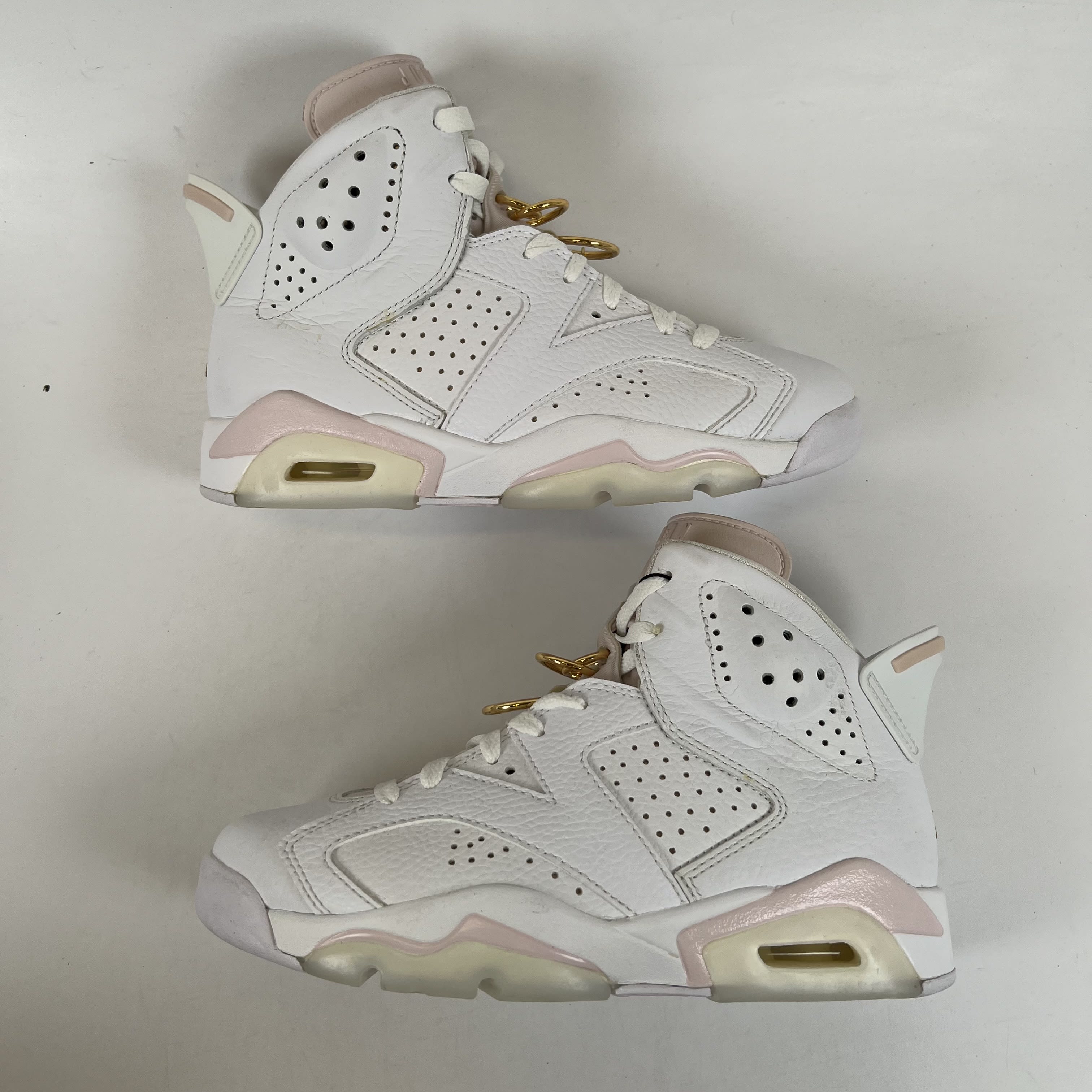 647924 Jordan 6 Retro Gold Hoops (Women's)
