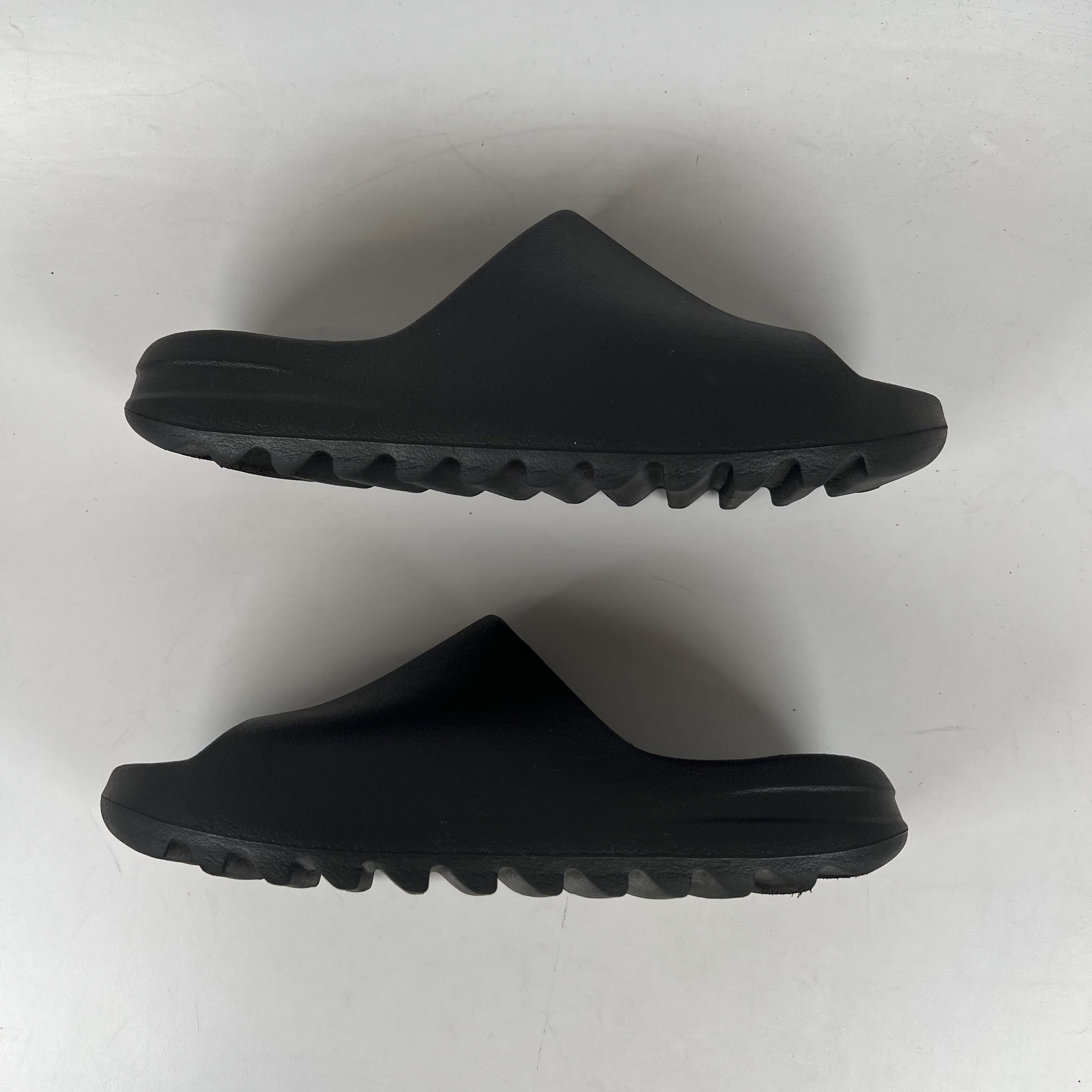 SP4636 adidas Yeezy Slide Onyx (2022/2023)
