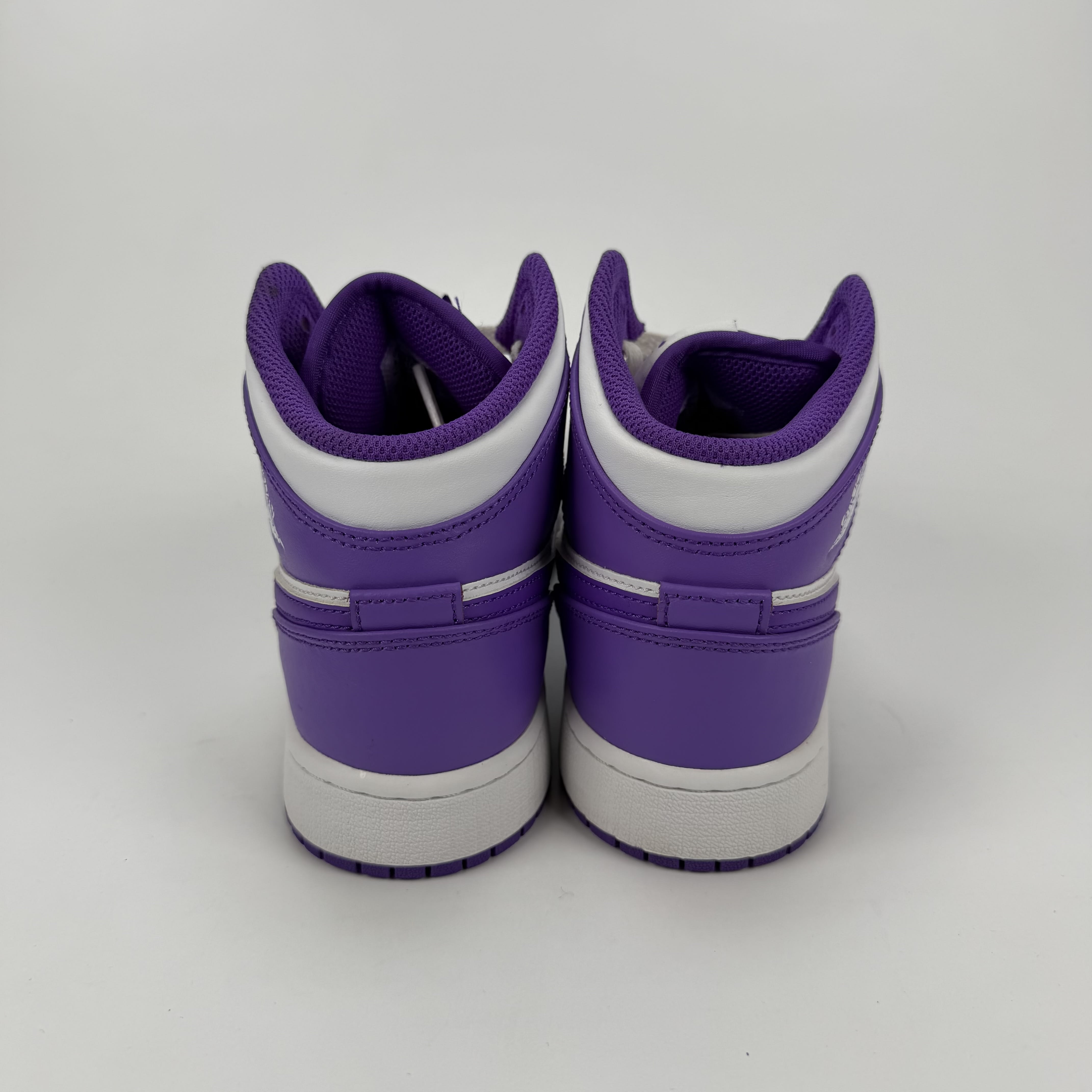 SP4349 Jordan 1 Mid Purple Venom (GS)